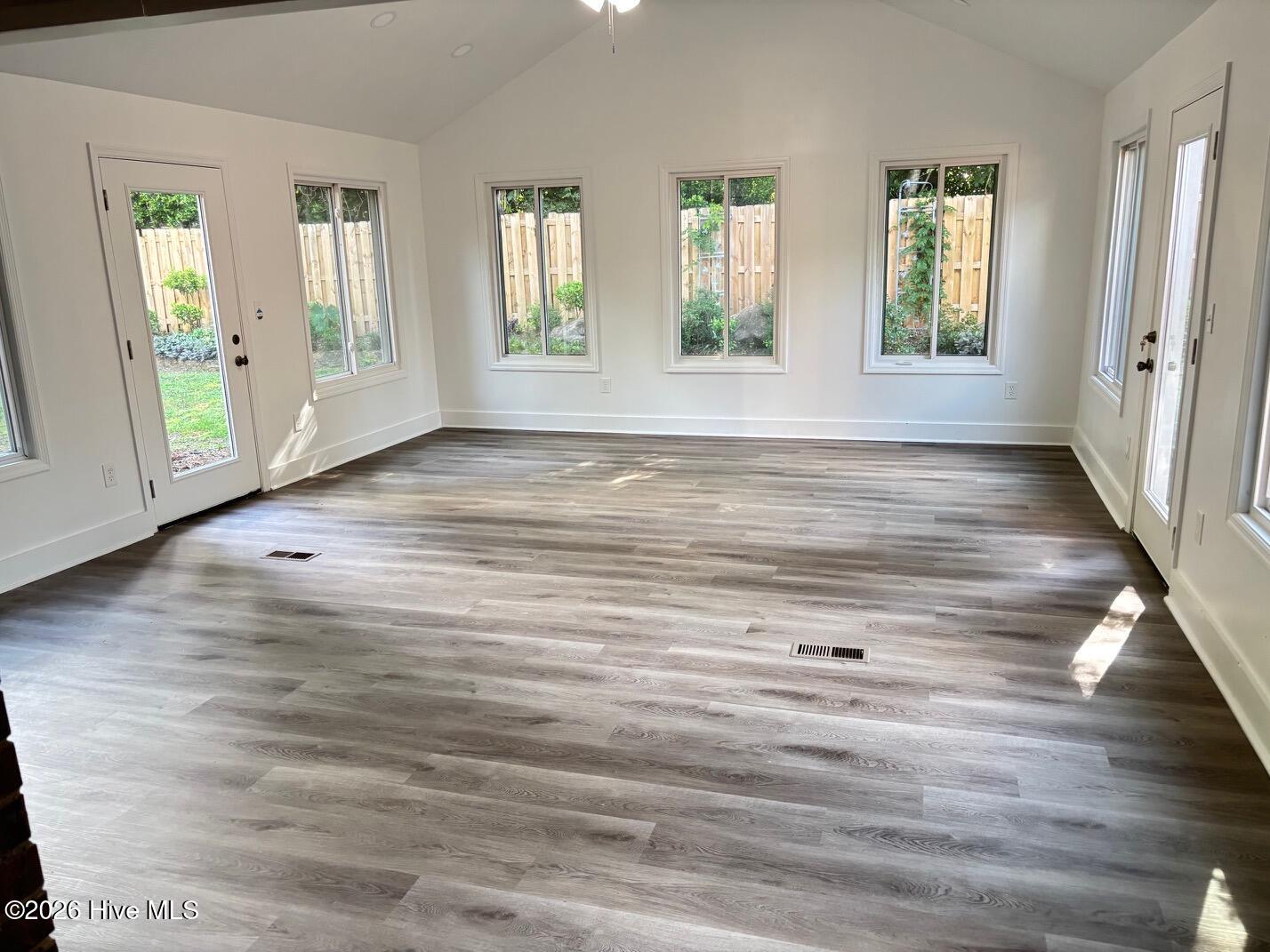 12 Raintree Place Property Photo 23