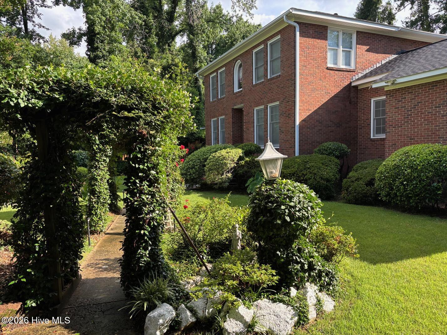 12 Raintree Place Property Photo 32