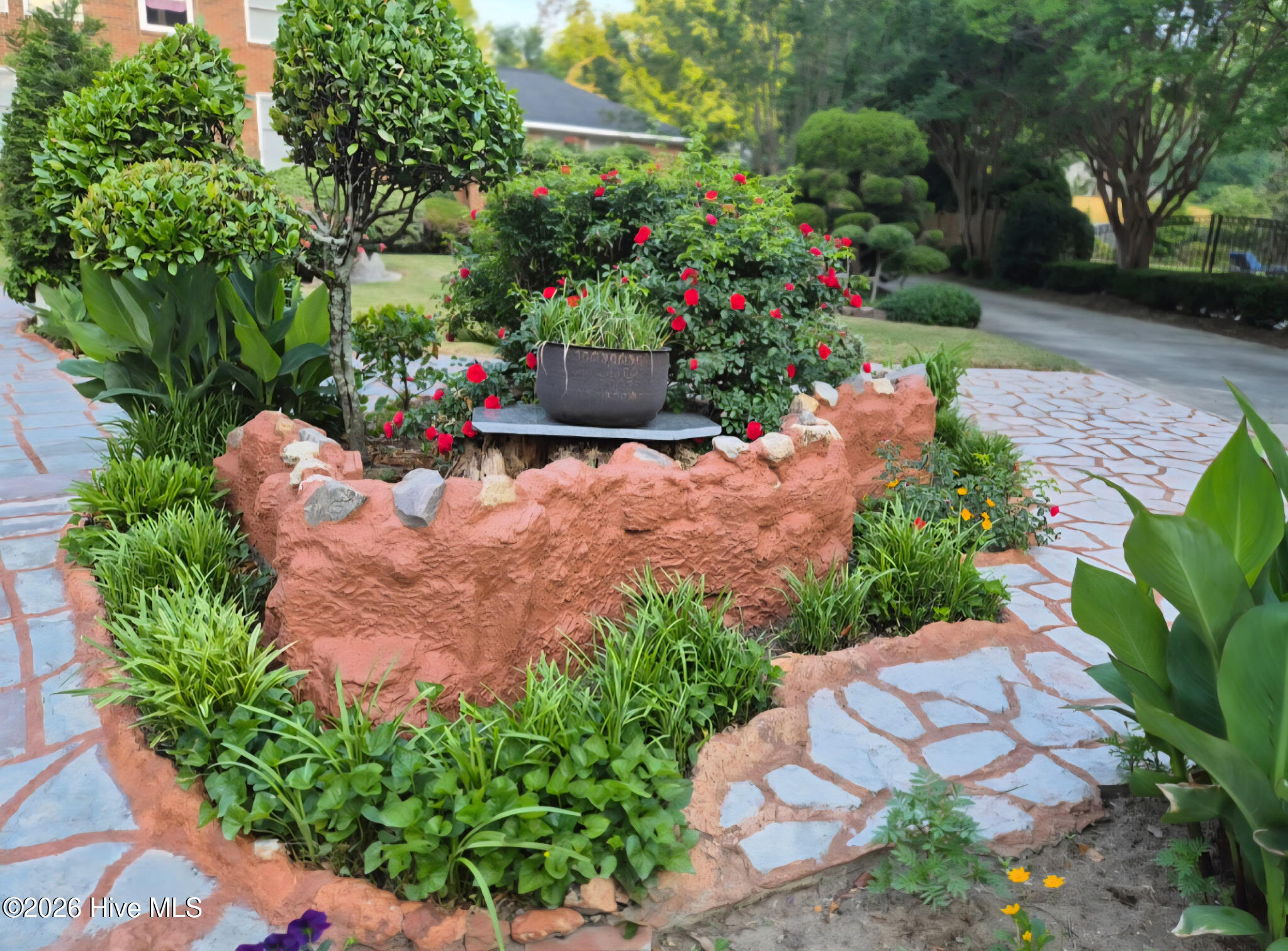 12 Raintree Place Property Photo 35