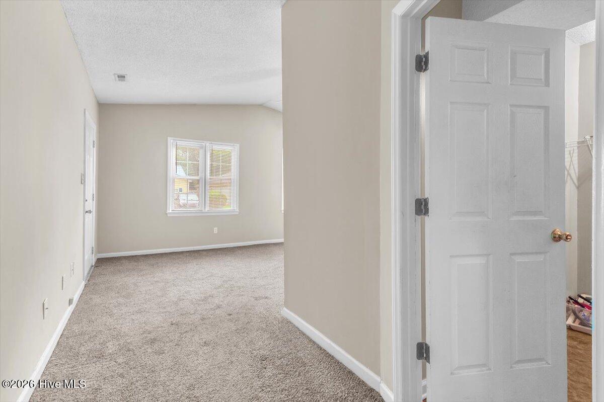 2039 Foxhorn Road Property Photo 13