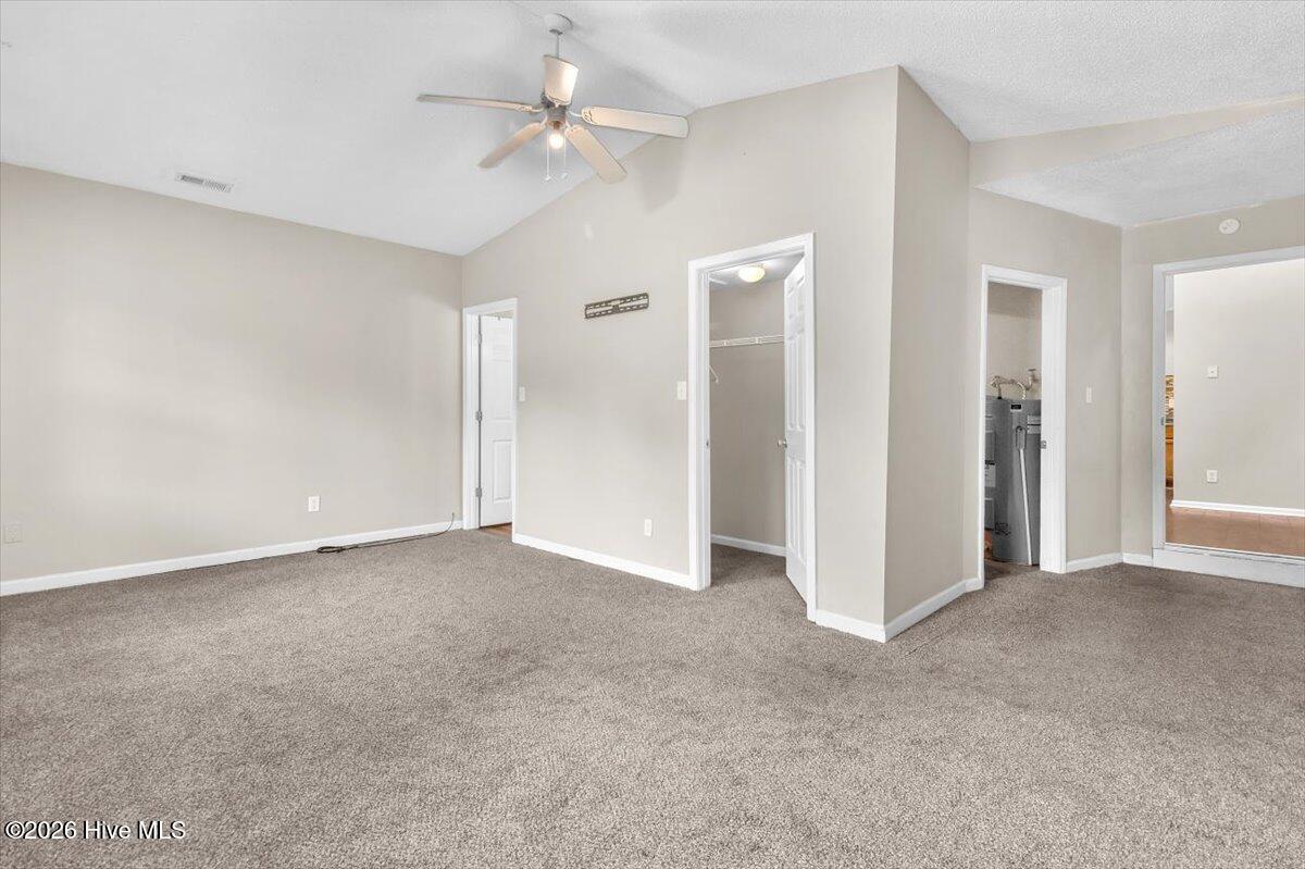 2039 Foxhorn Road Property Photo 15