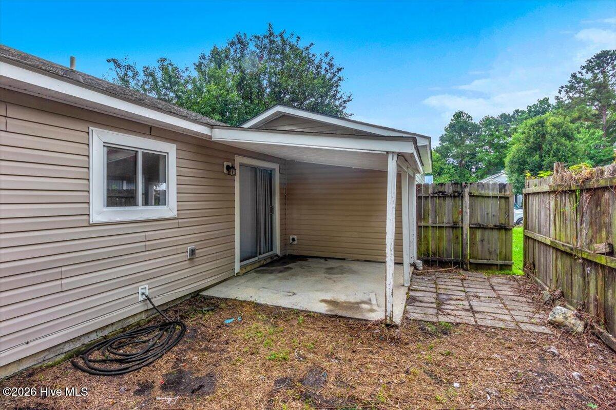 2039 Foxhorn Road Property Photo 28