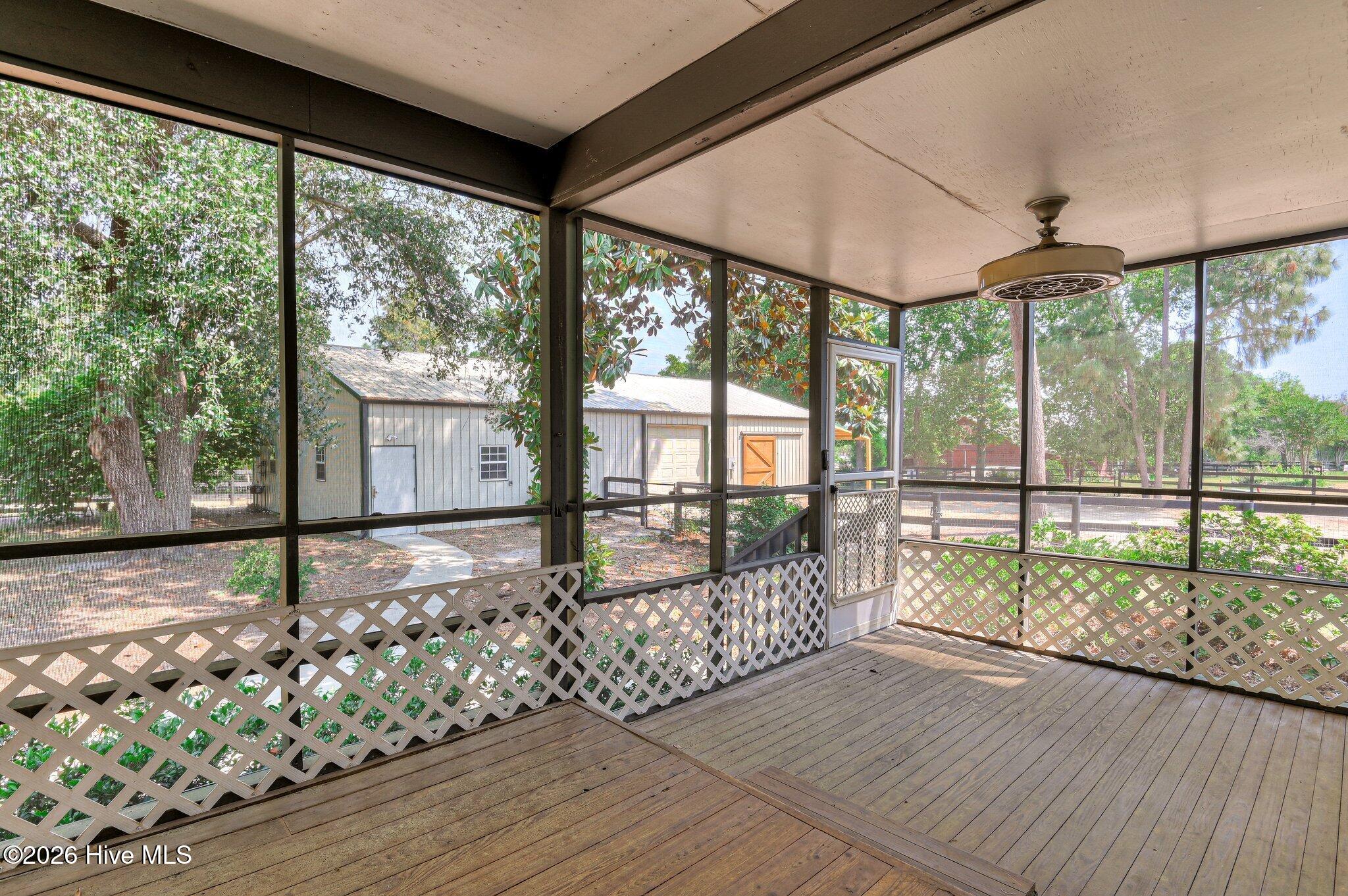 1749 Huntsman Drive Property Photo 19