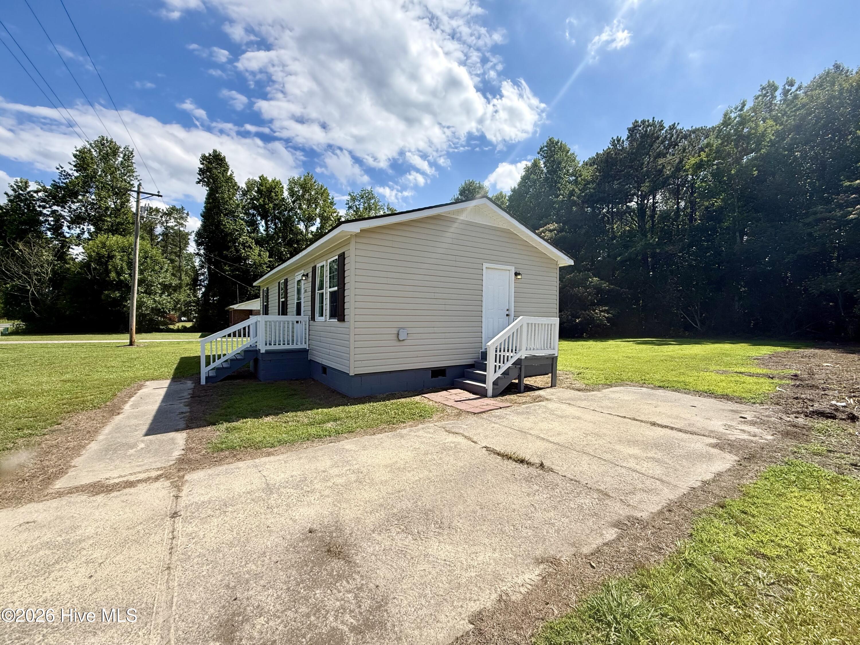 813 Meadow Road Property Photo 5