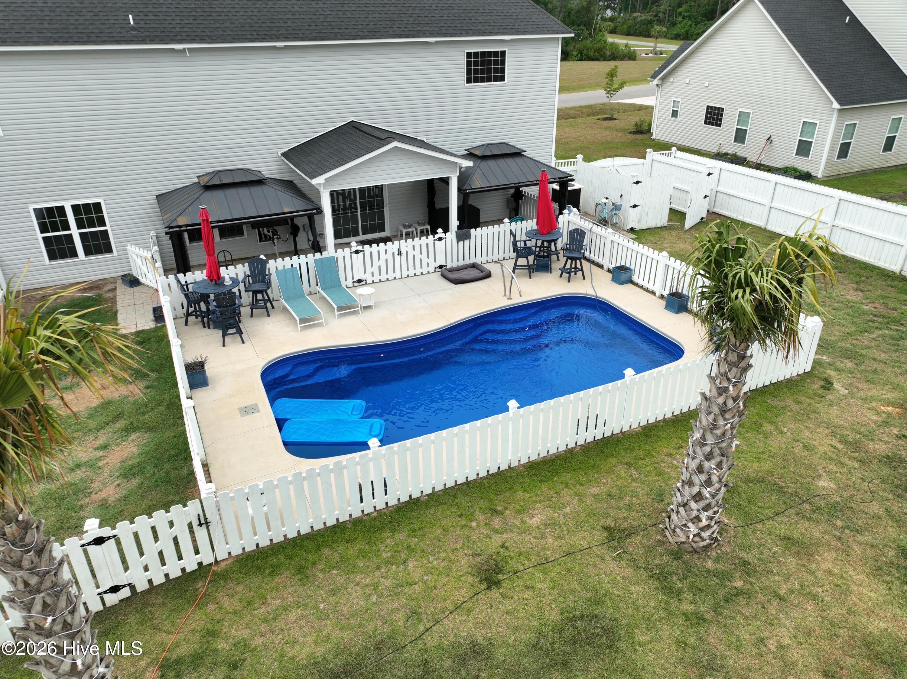 808 Colchester Reef Run Property Photo 5