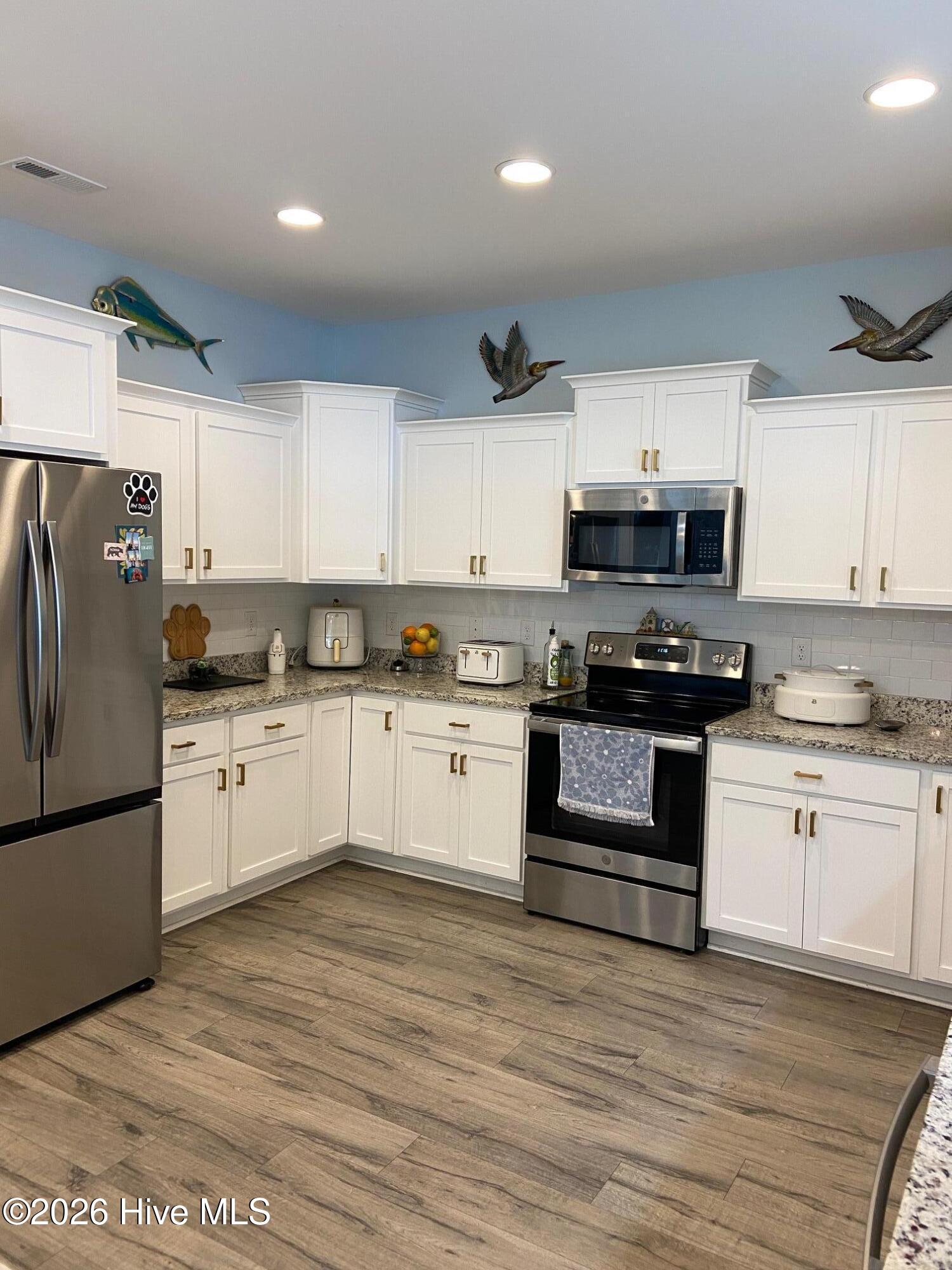 808 Colchester Reef Run Property Photo 11