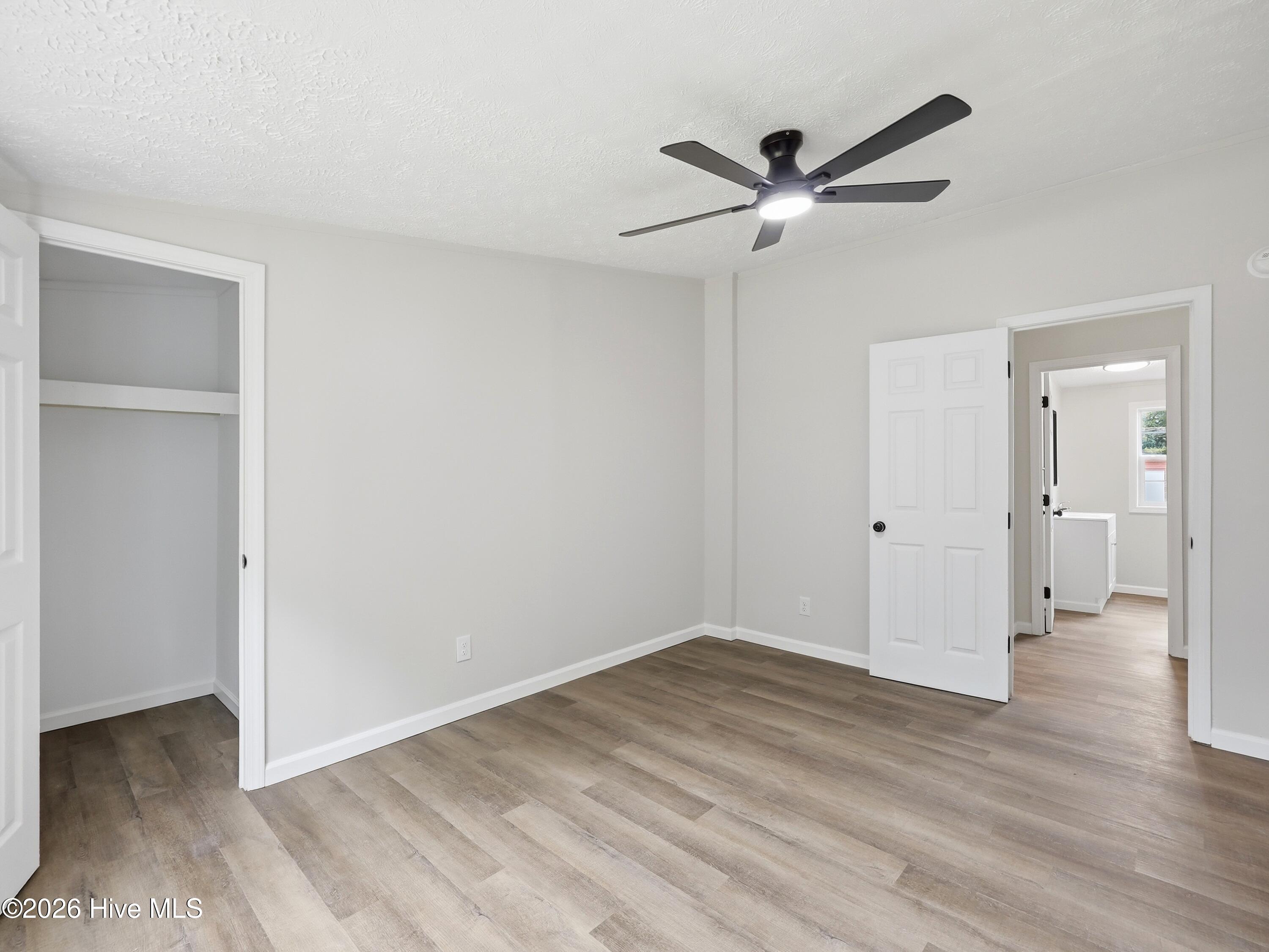 107 W Robertson Street Property Photo 21