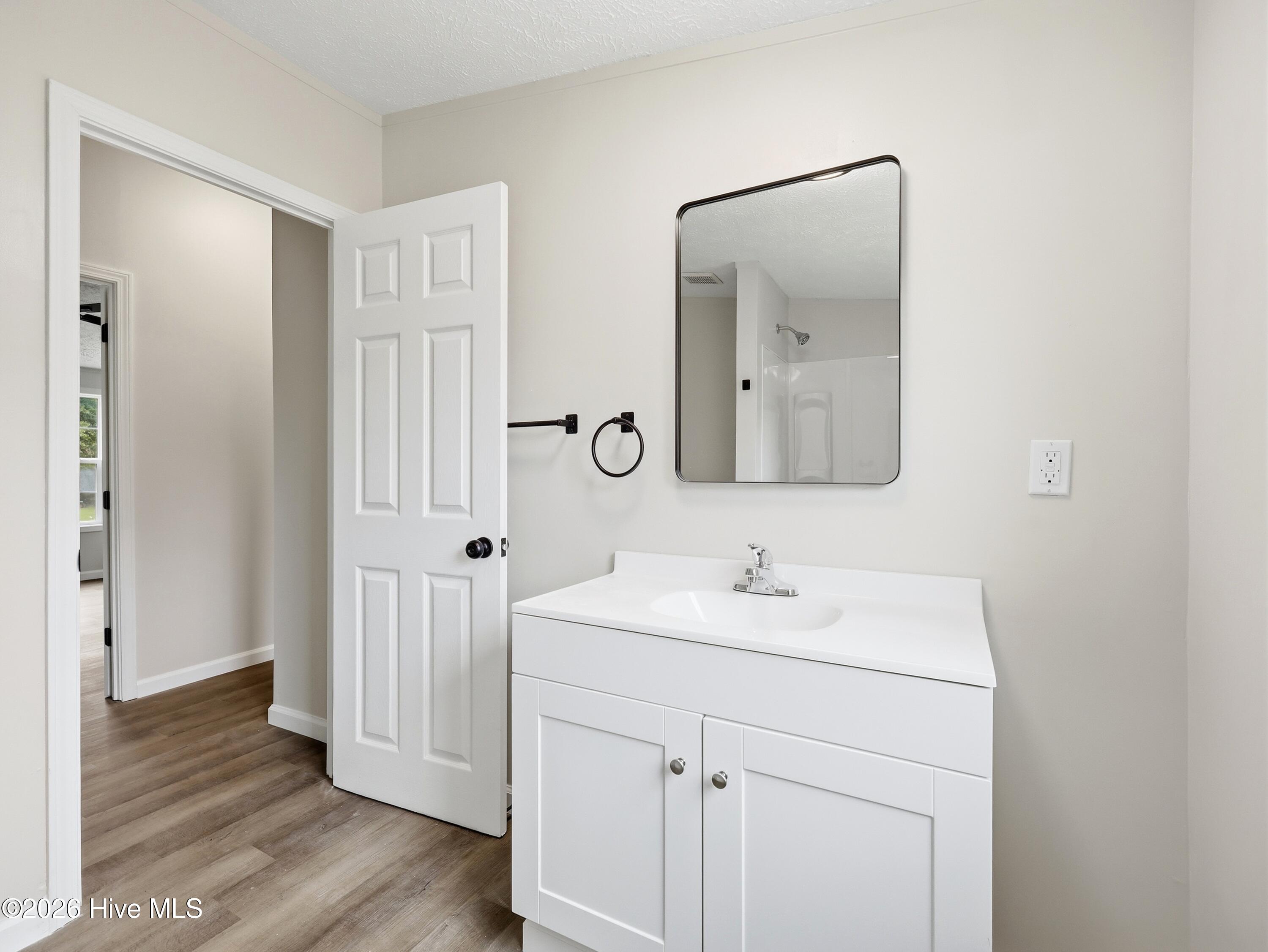 107 W Robertson Street Property Photo 23