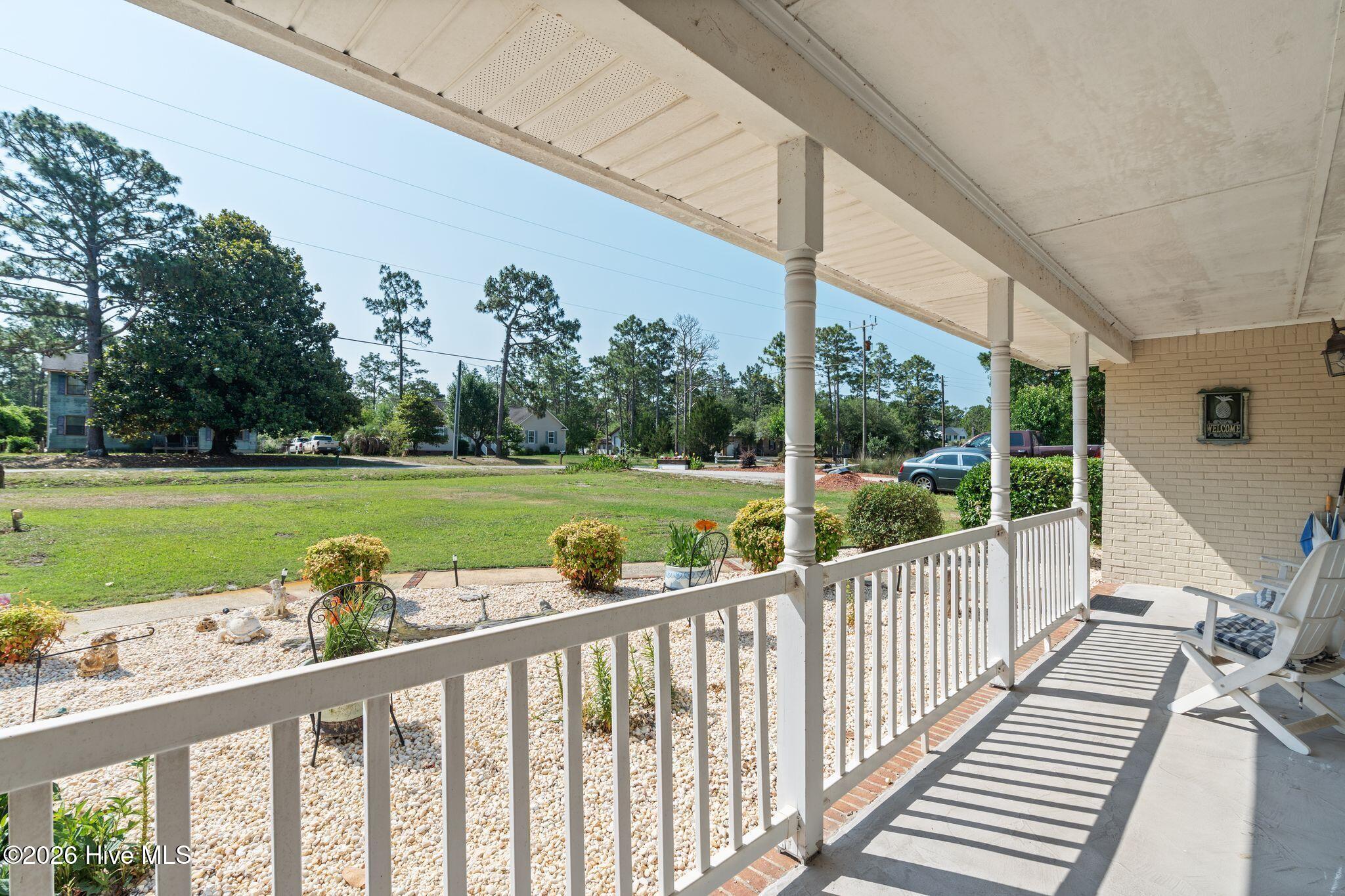 211 S Shore Drive Property Photo 8