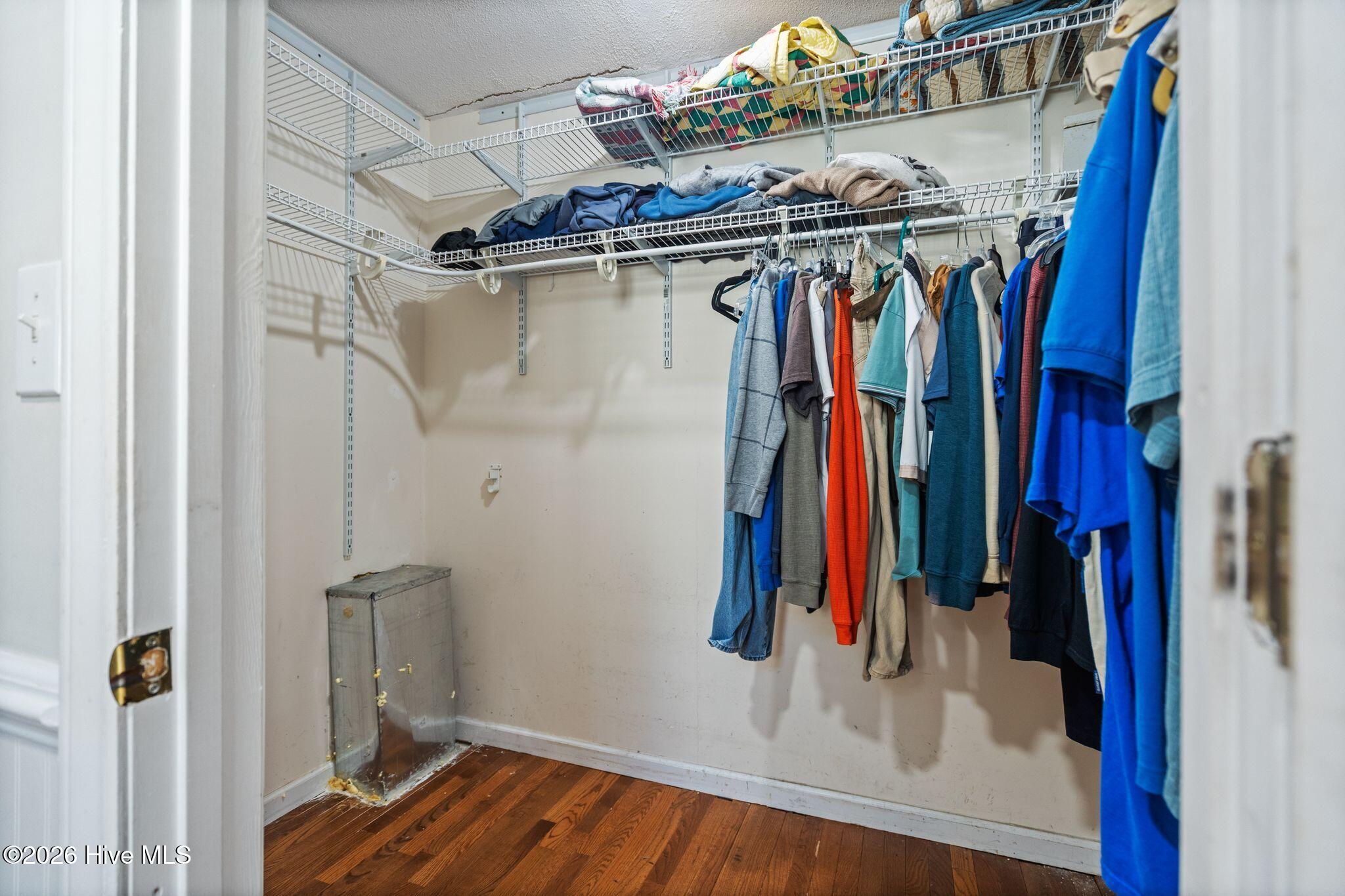 211 S Shore Drive Property Photo 28