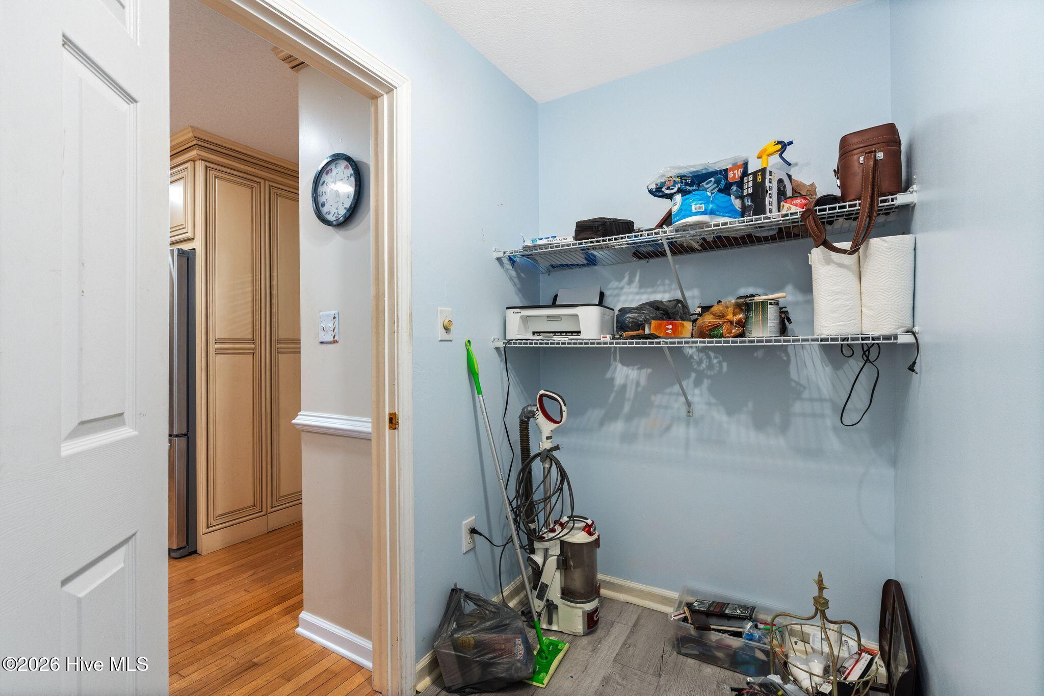 211 S Shore Drive Property Photo 29