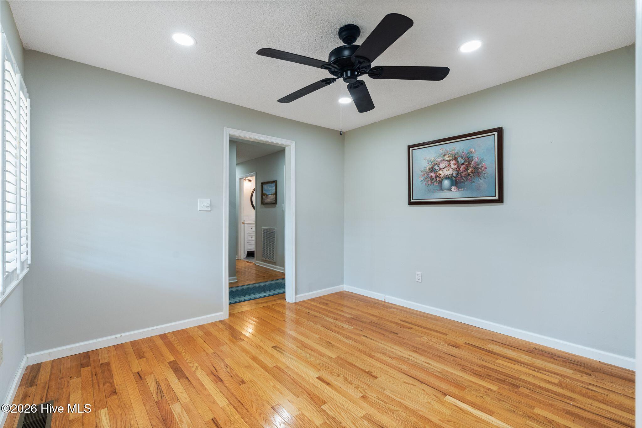 211 S Shore Drive Property Photo 31