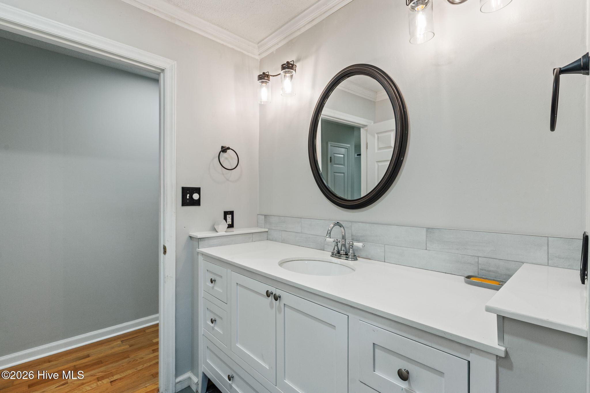 211 S Shore Drive Property Photo 36