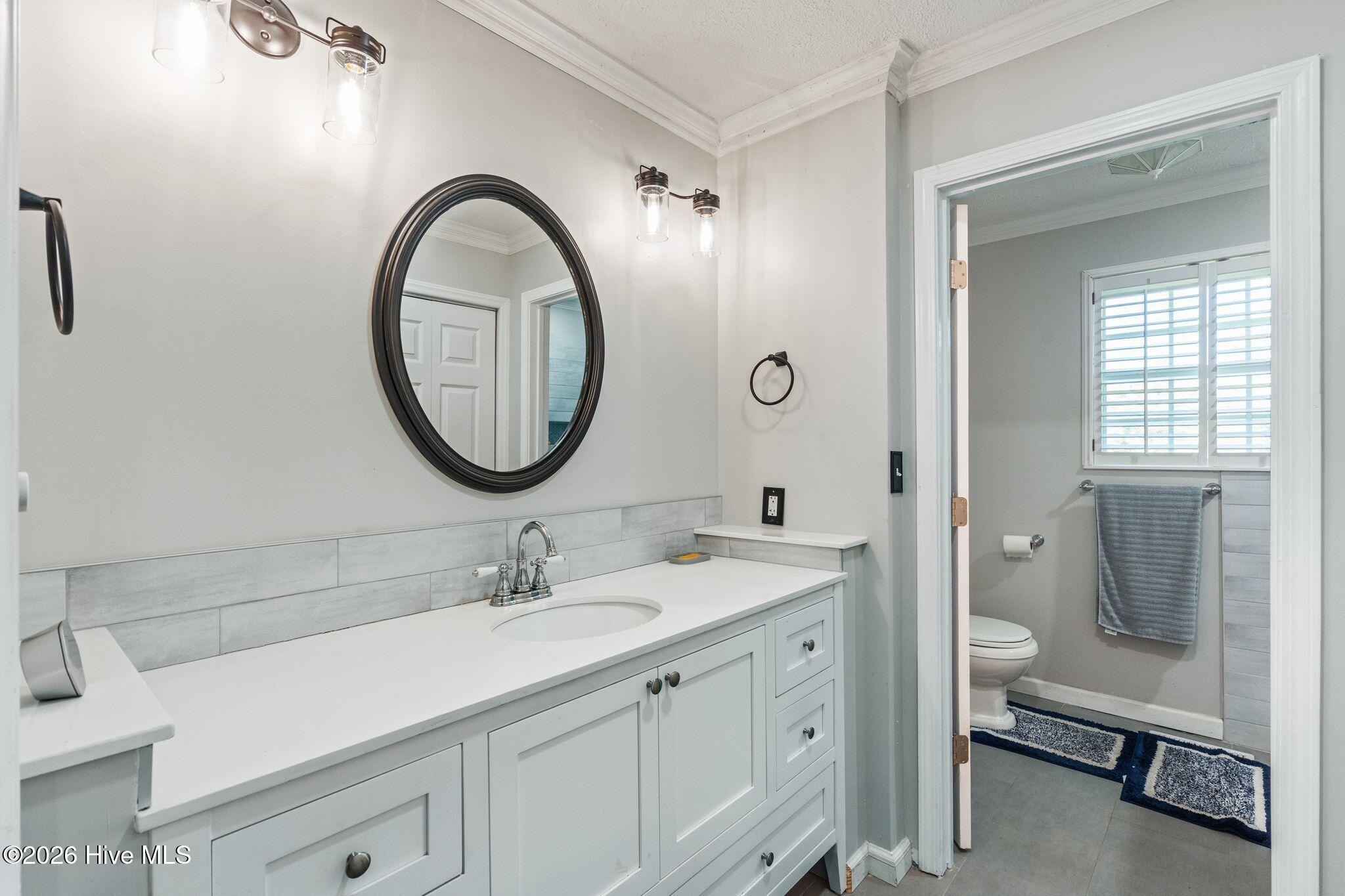 211 S Shore Drive Property Photo 37