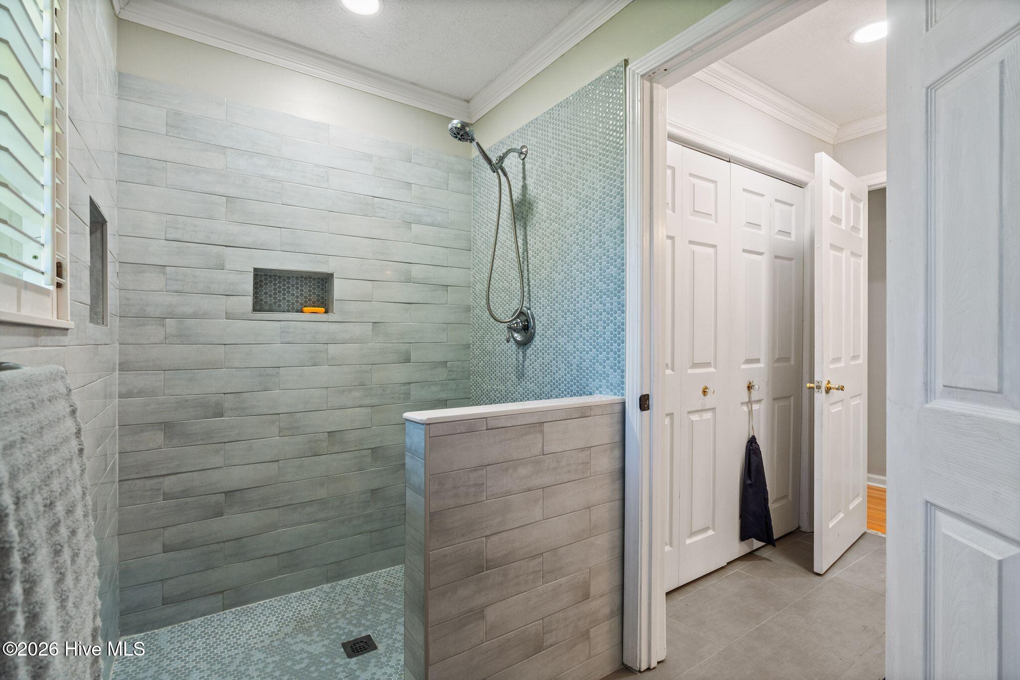 211 S Shore Drive Property Photo 38