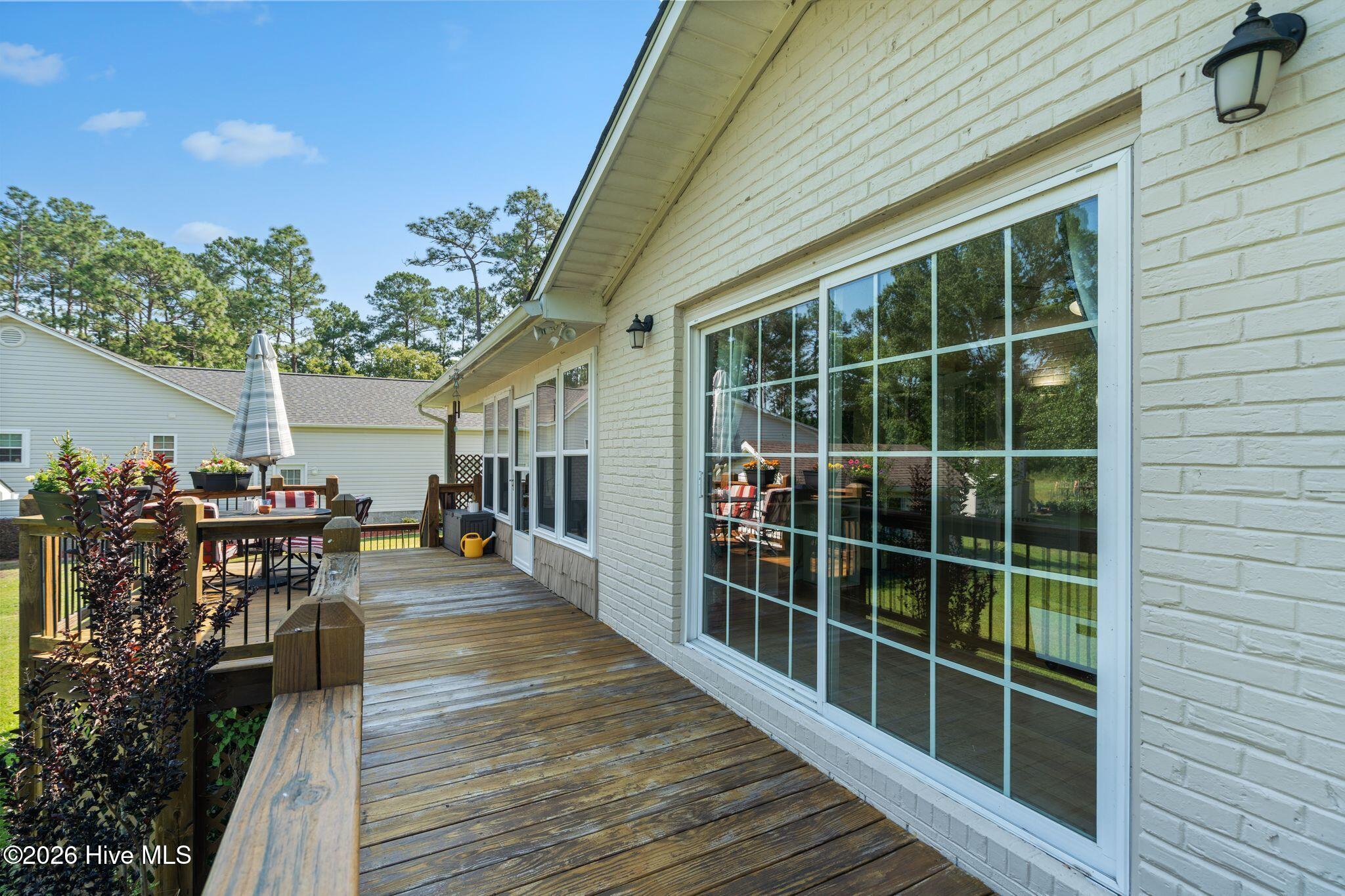 211 S Shore Drive Property Photo 45