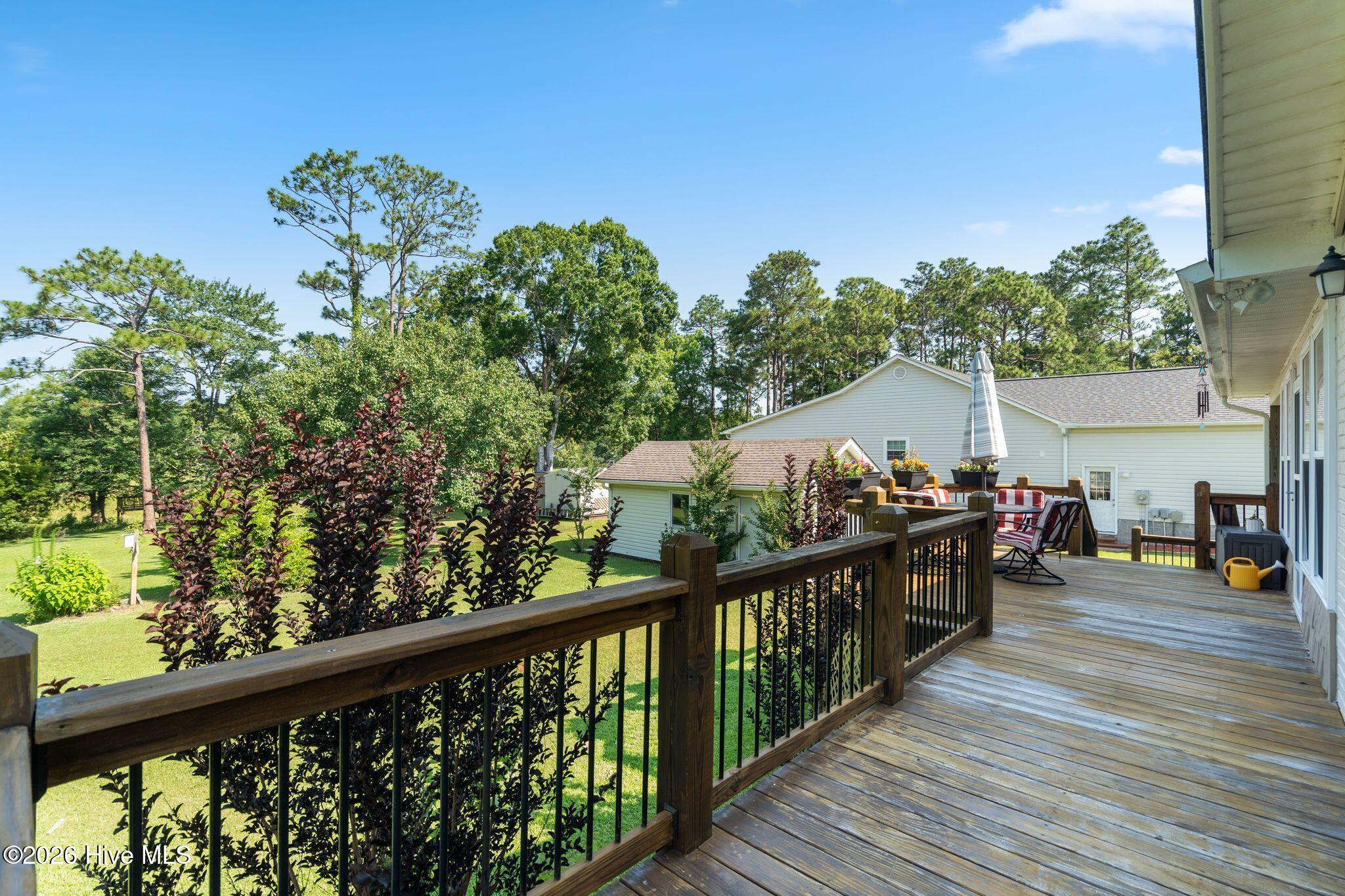 211 S Shore Drive Property Photo 46