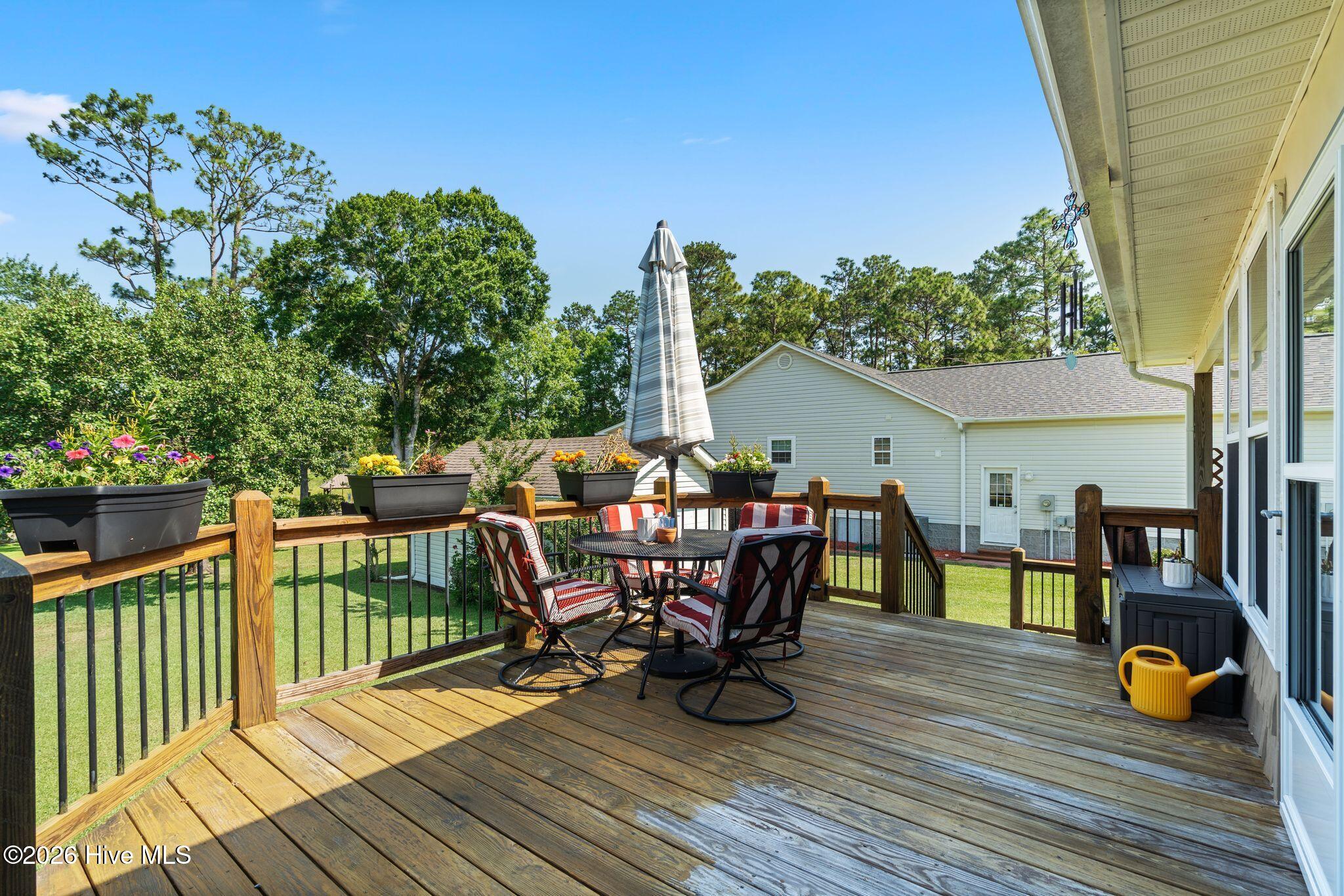 211 S Shore Drive Property Photo 48