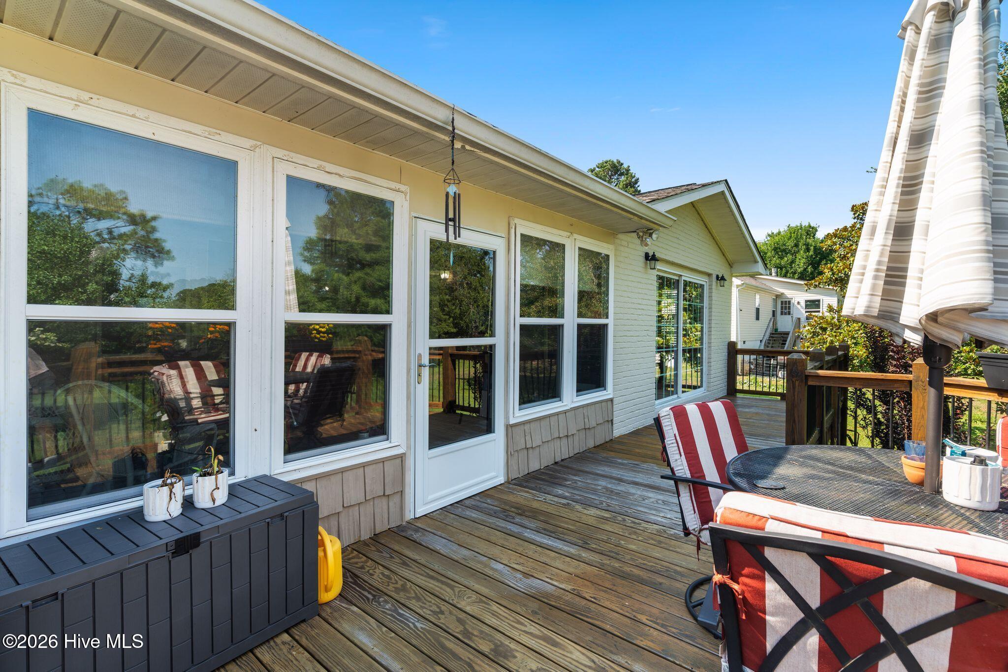211 S Shore Drive Property Photo 49