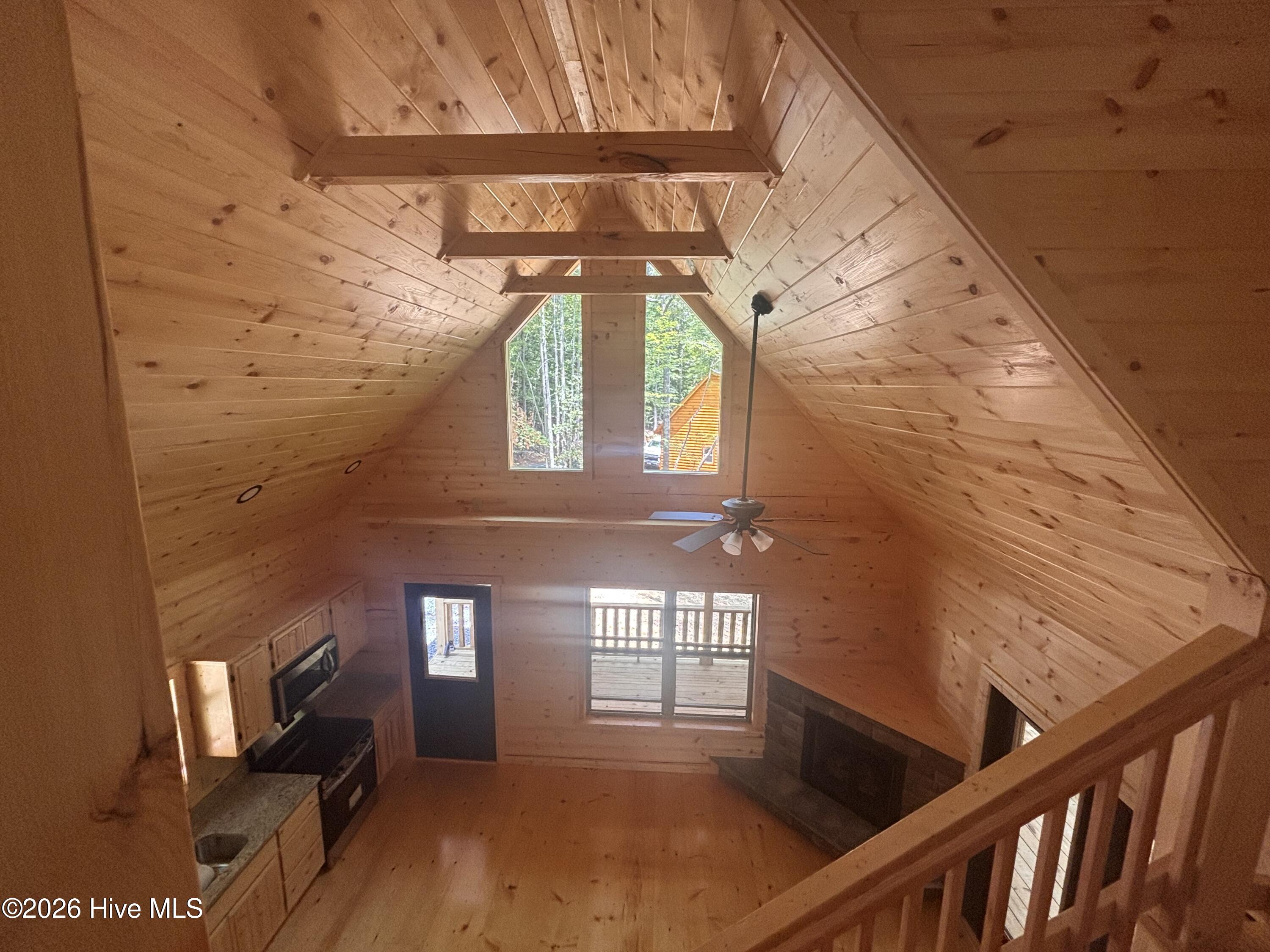 752 Whispering Ridge Drive Property Photo 12