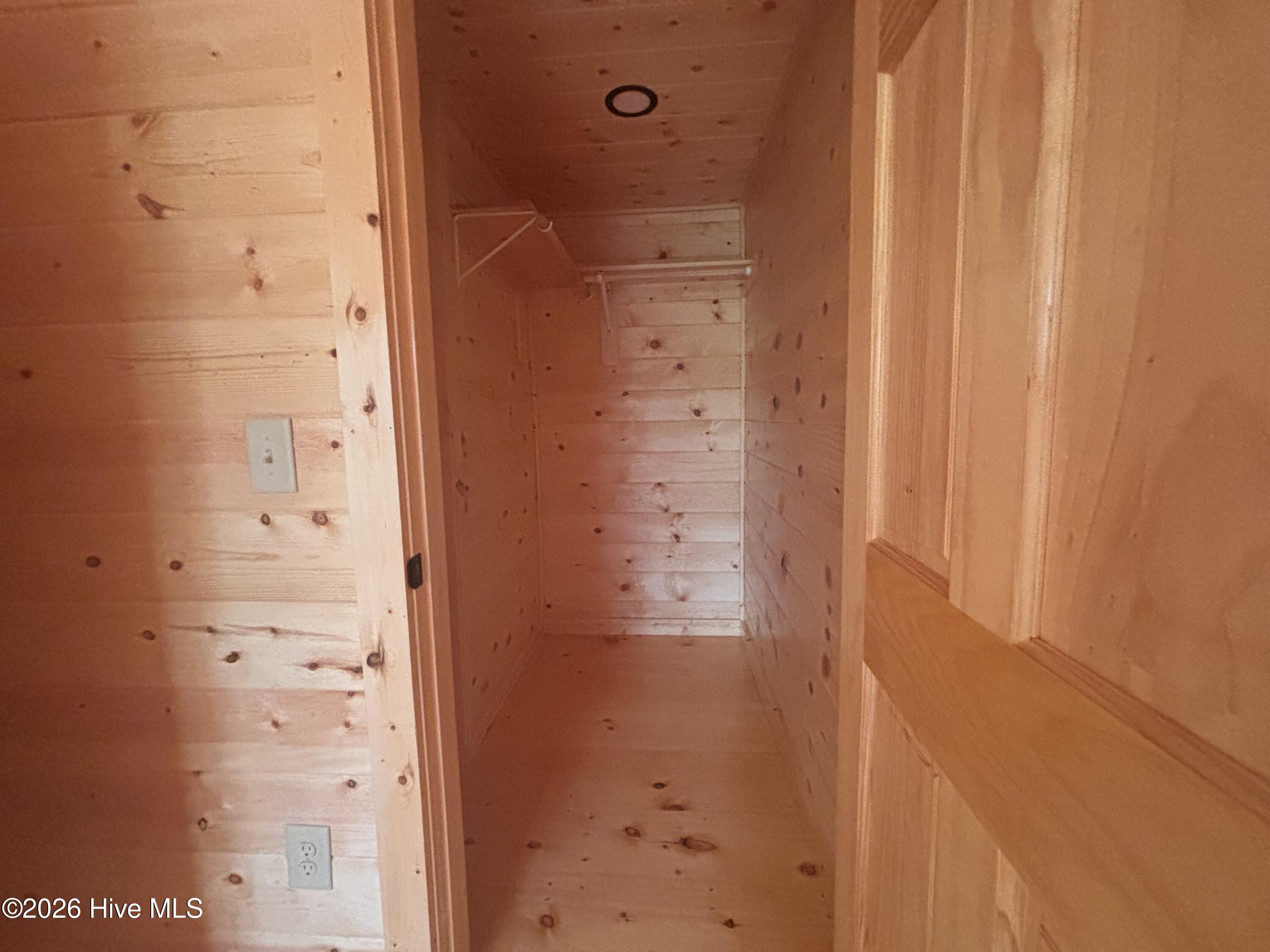 752 Whispering Ridge Drive Property Photo 13