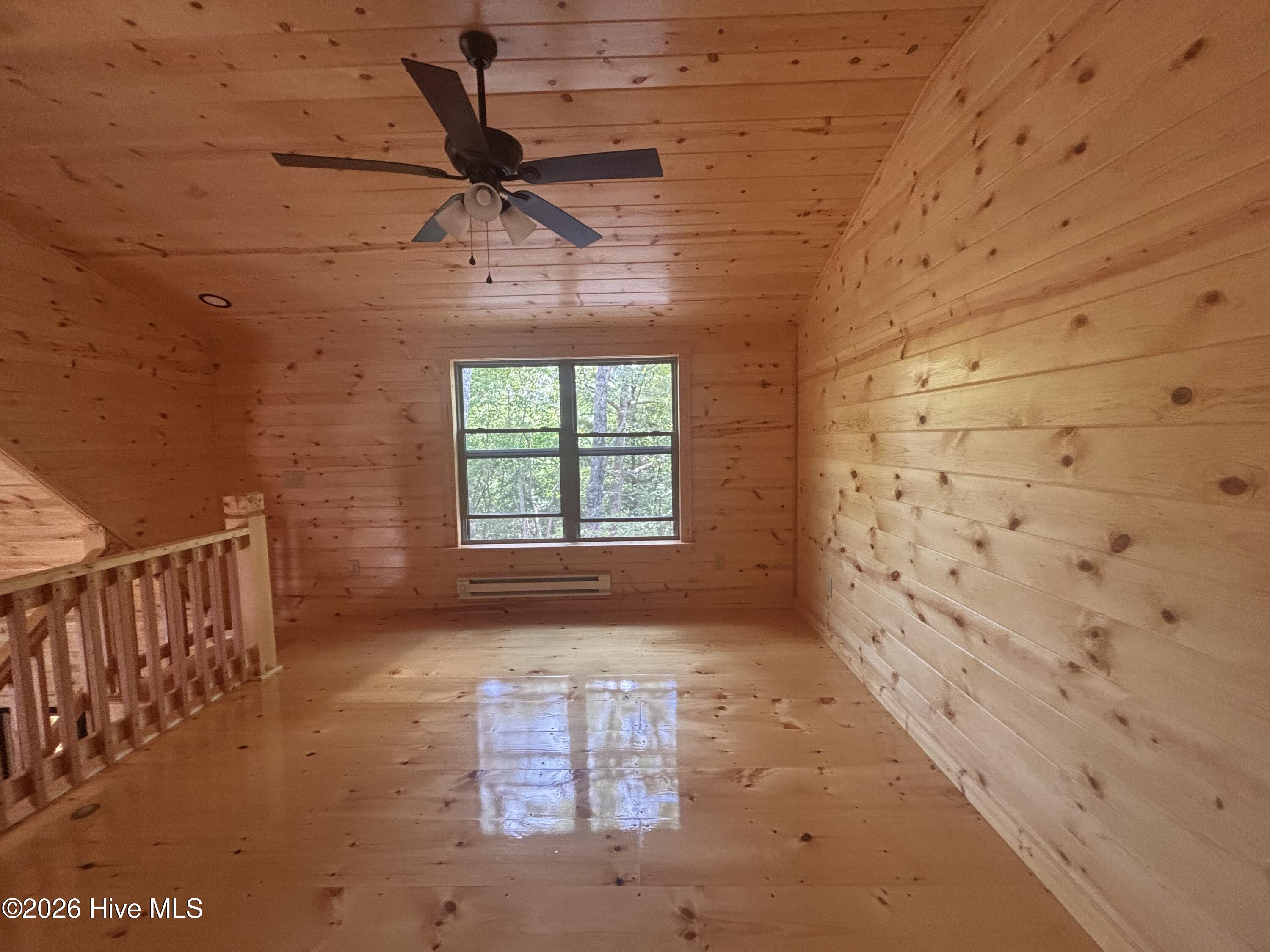 752 Whispering Ridge Drive Property Photo 14