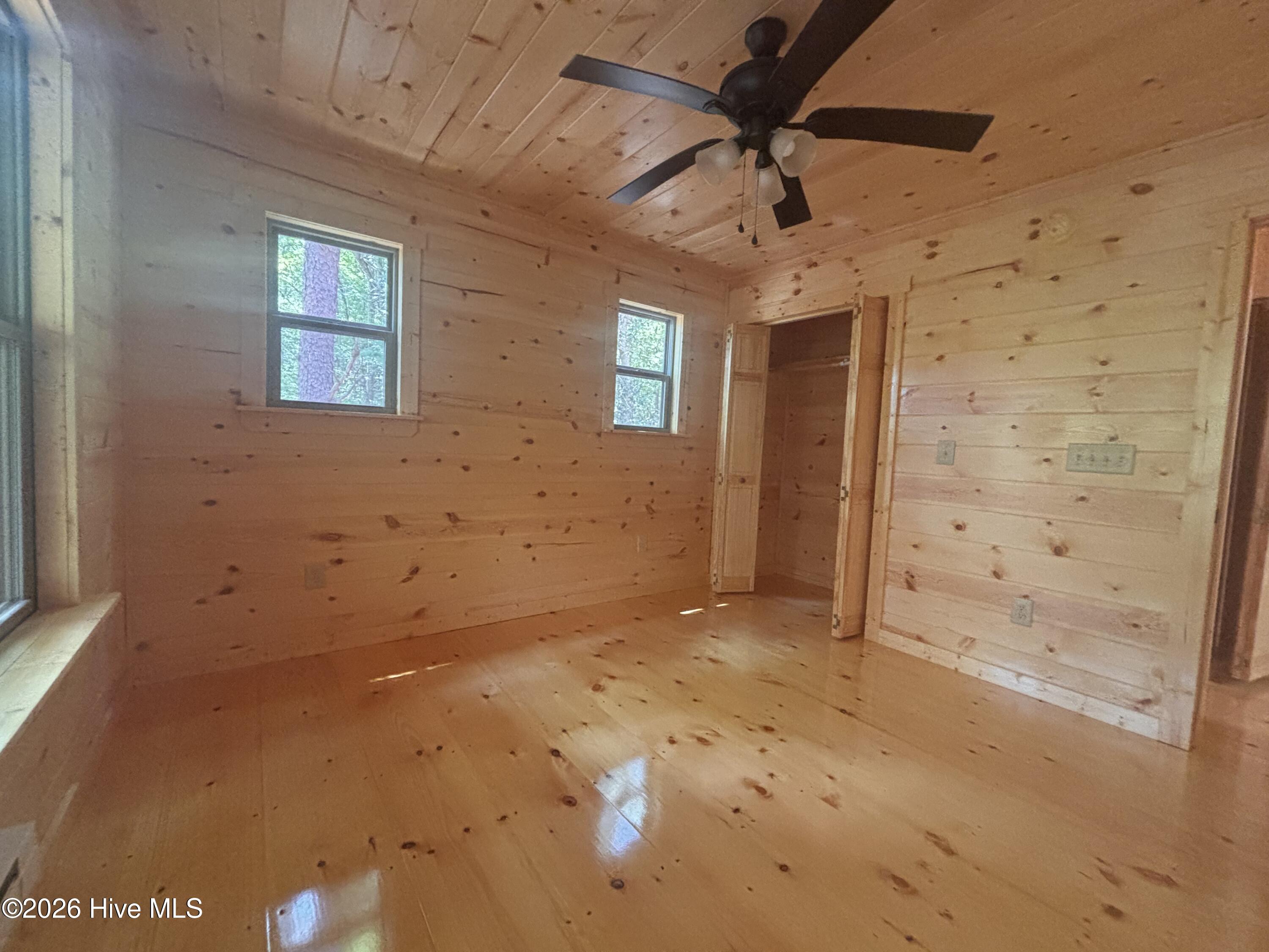 752 Whispering Ridge Drive Property Photo 18
