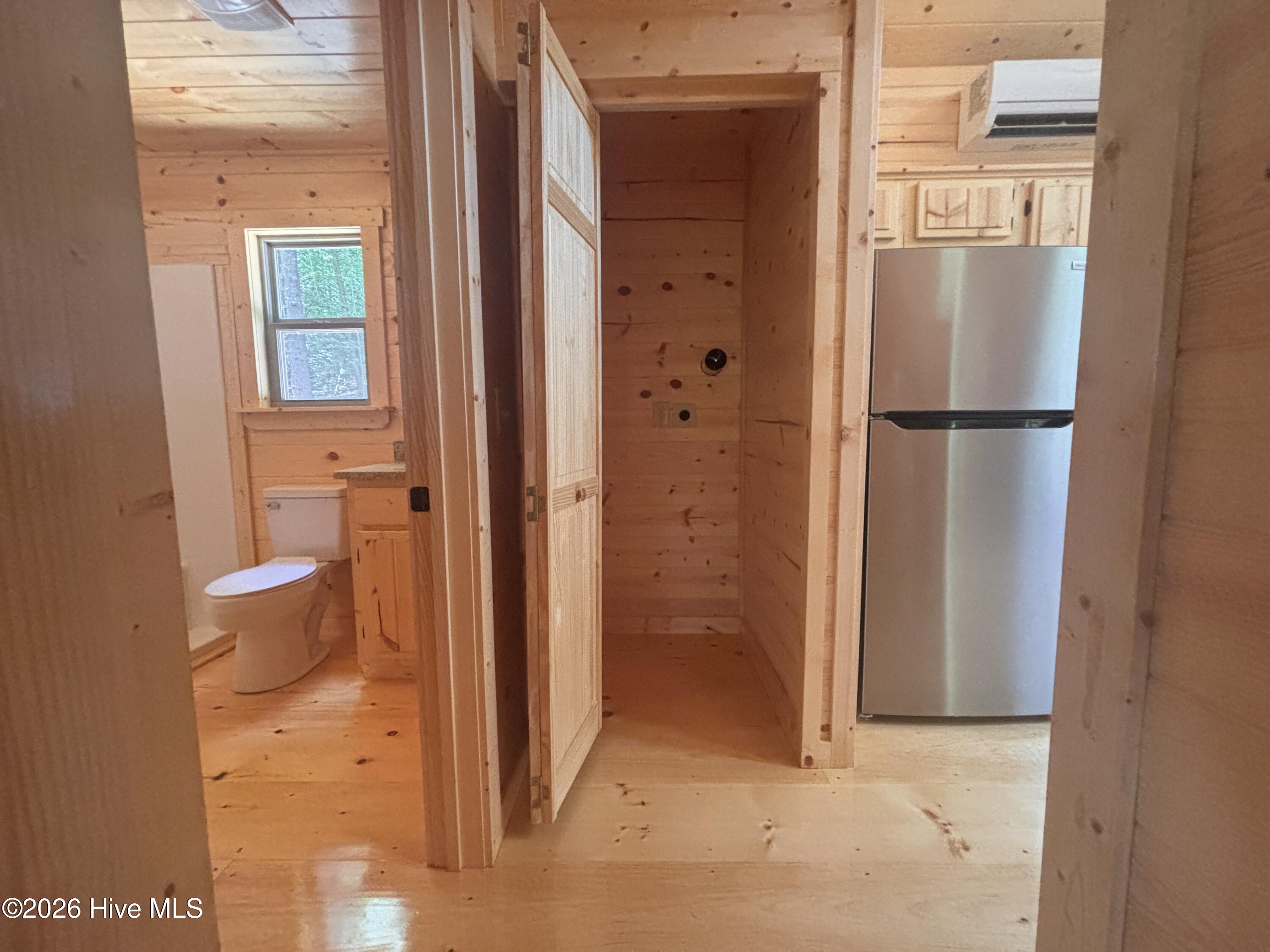 752 Whispering Ridge Drive Property Photo 21