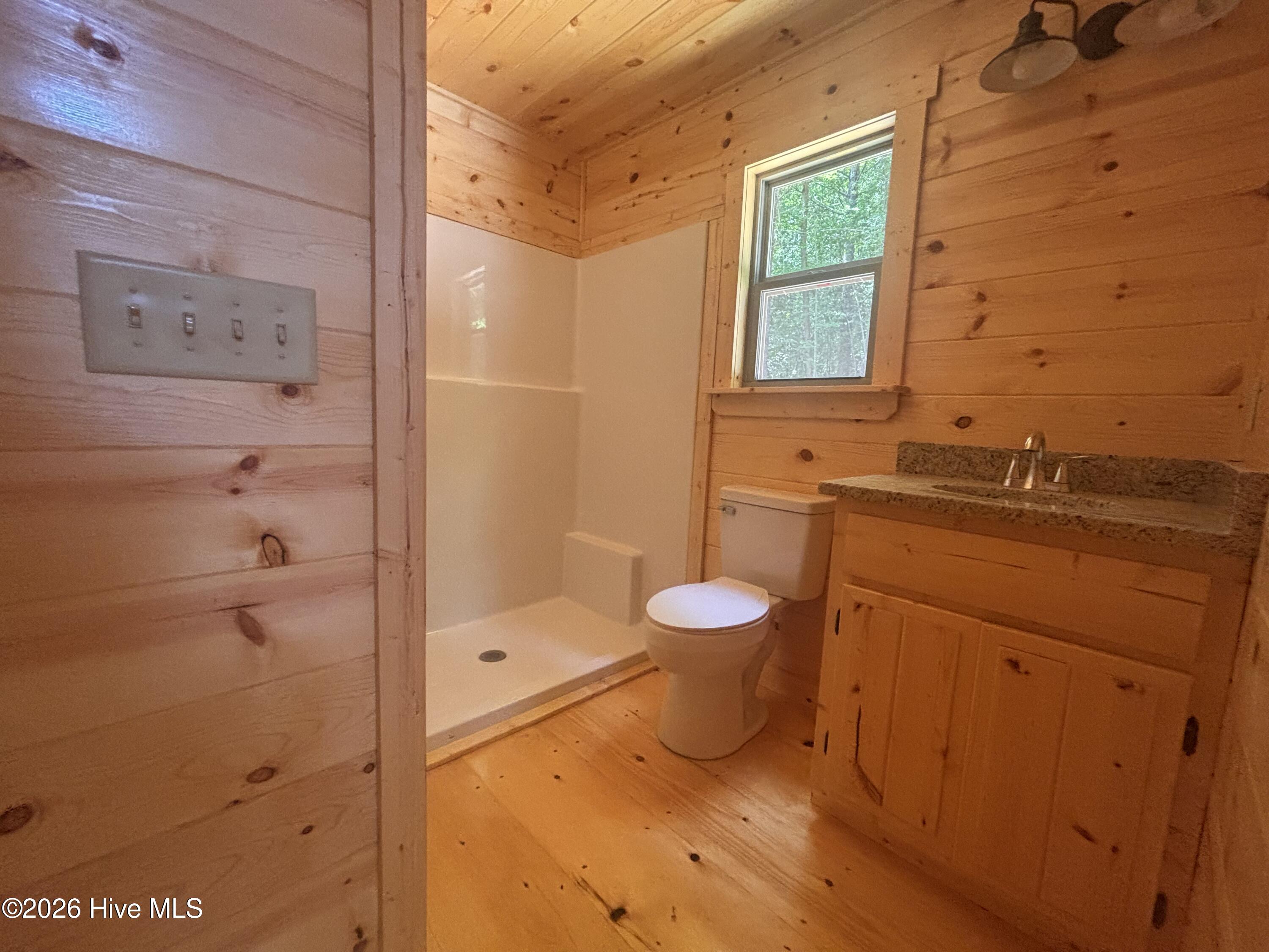 752 Whispering Ridge Drive Property Photo 22