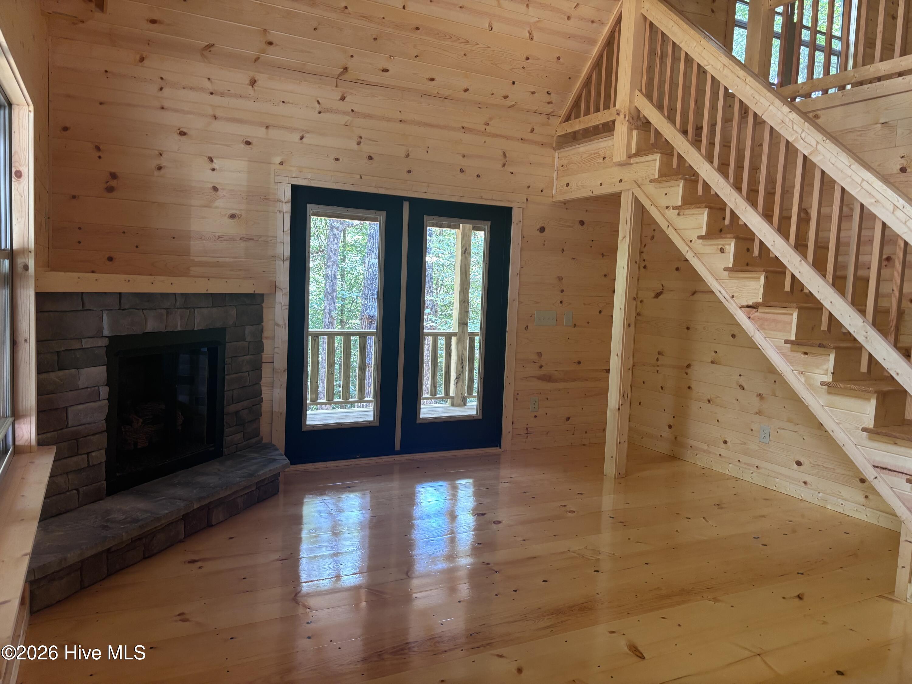 752 Whispering Ridge Drive Property Photo 26