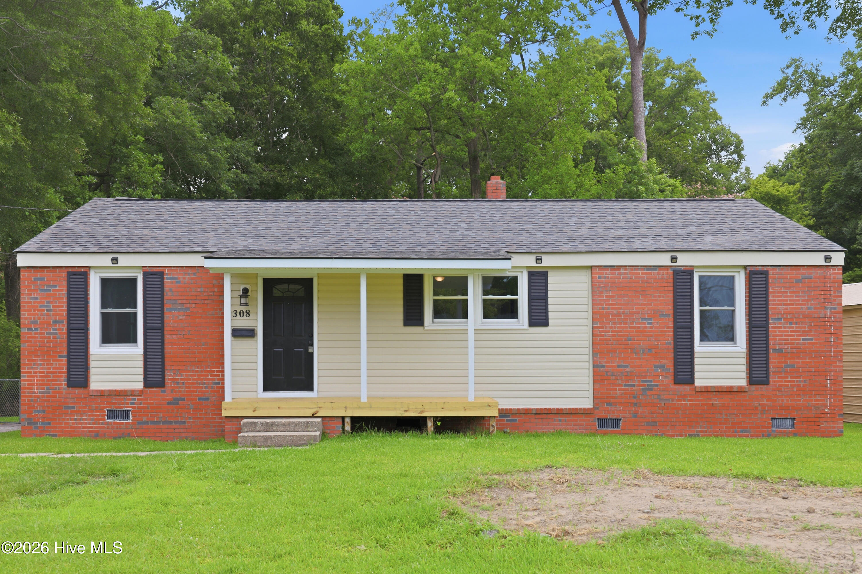 308 Woodhaven Drive Property Photo 1