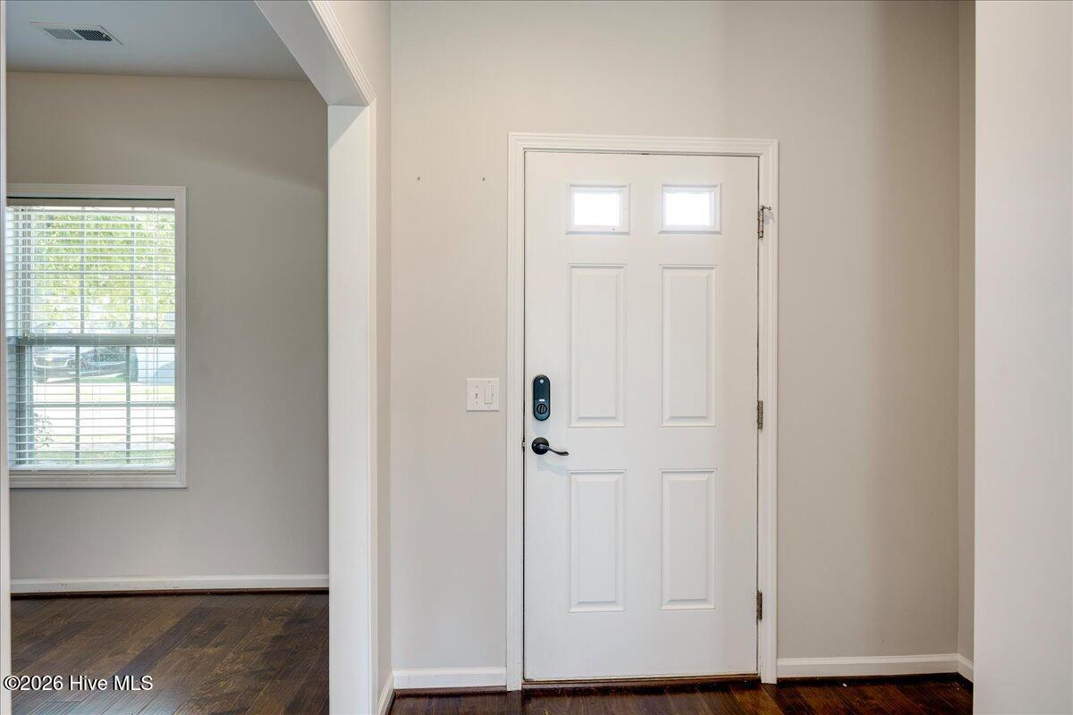 173 Tahoe Drive Property Photo 4