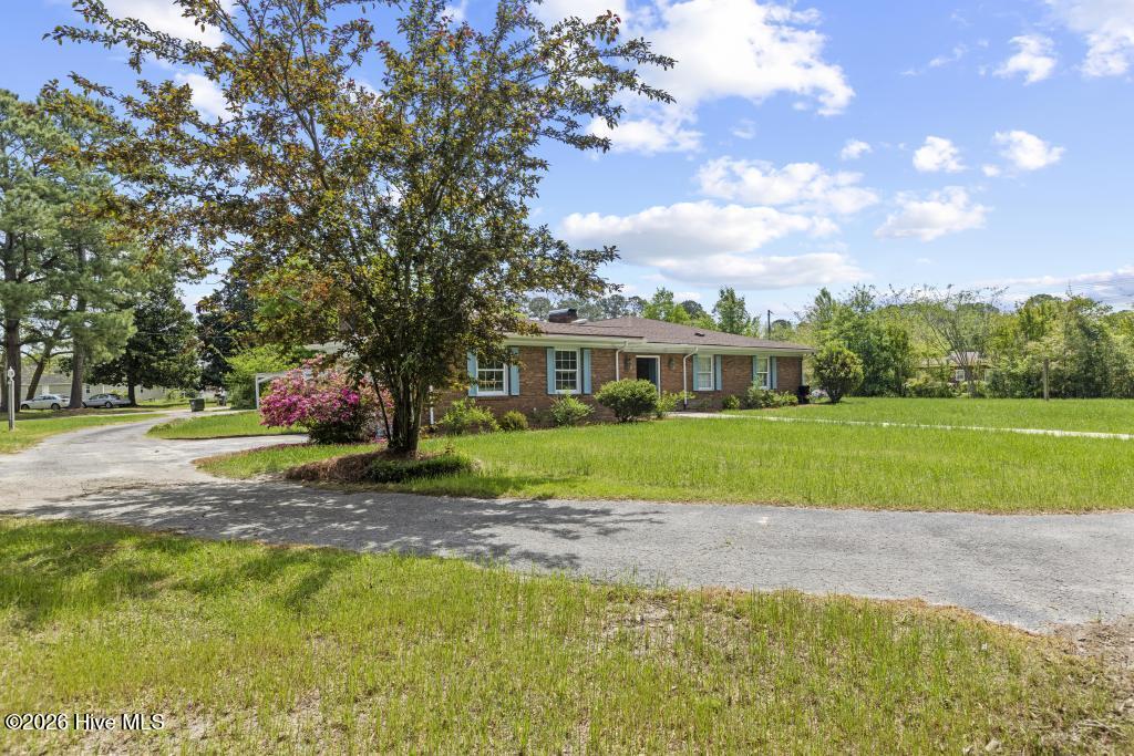 116 Oak Street Property Photo 5