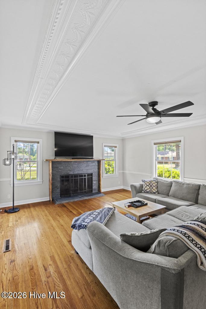 116 Oak Street Property Photo 8