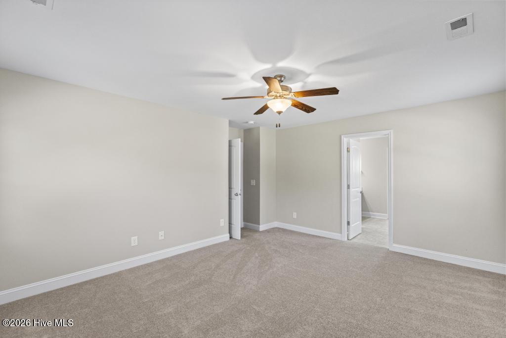 101 Waterford Way Property Photo 33