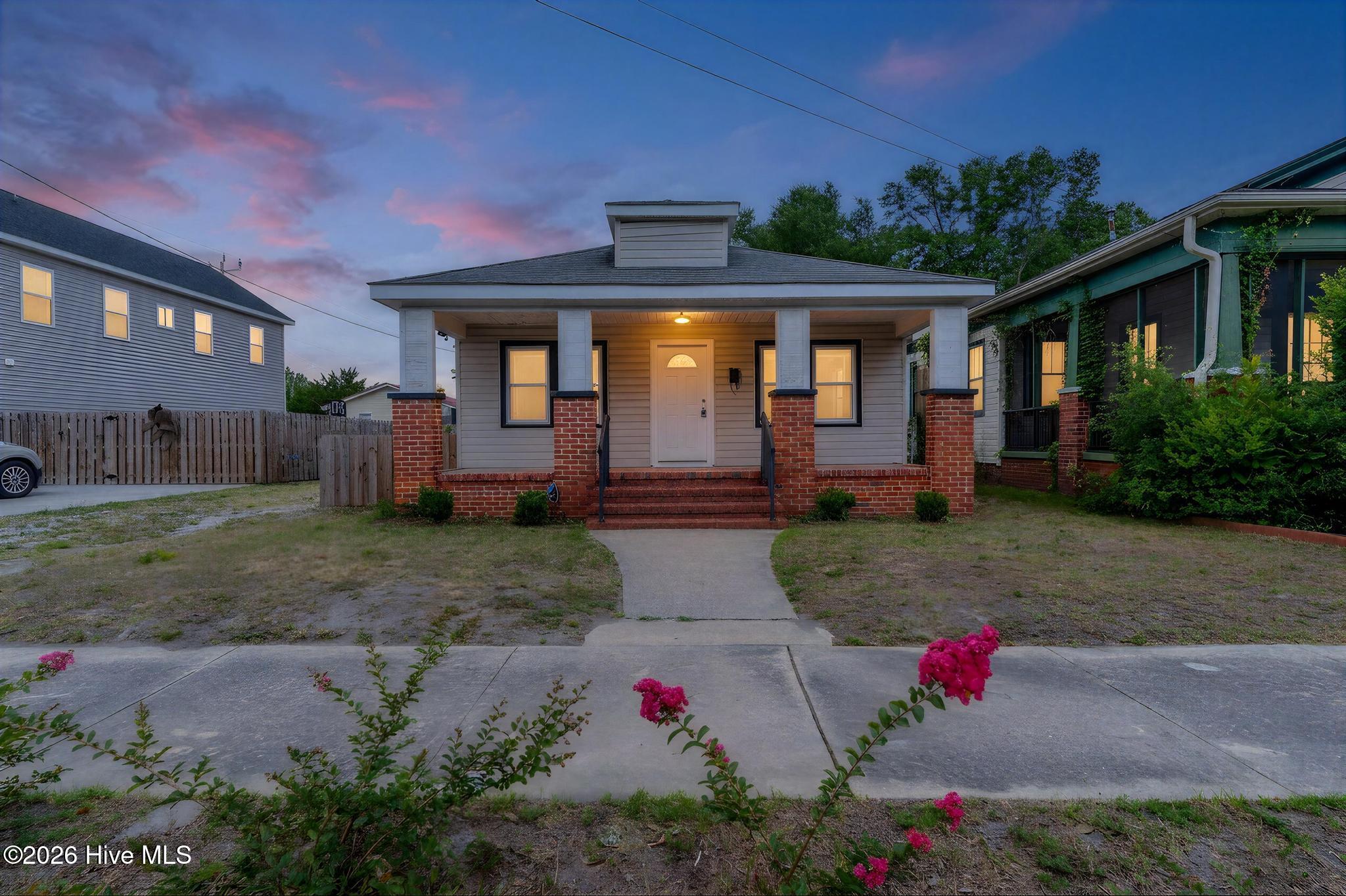 1109 S 9th Street Property Photo 4