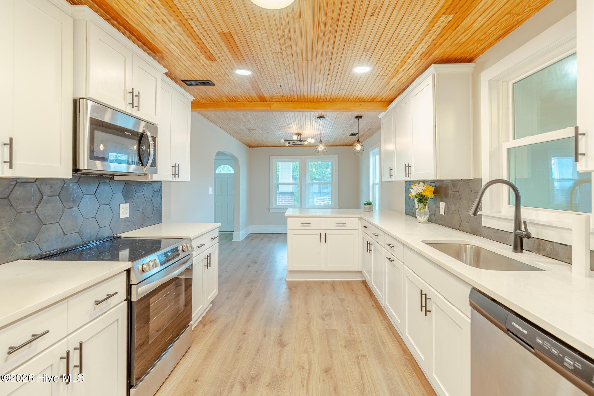 1109 S 9th Street Property Photo 13