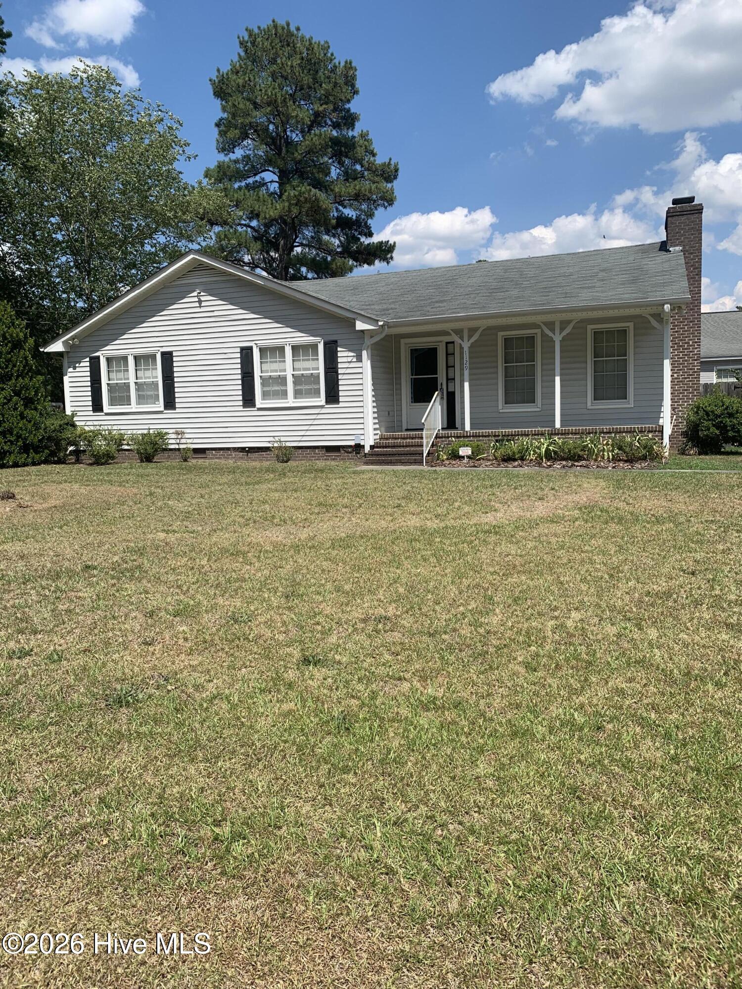 1129 Strawbush Road Property Photo 1