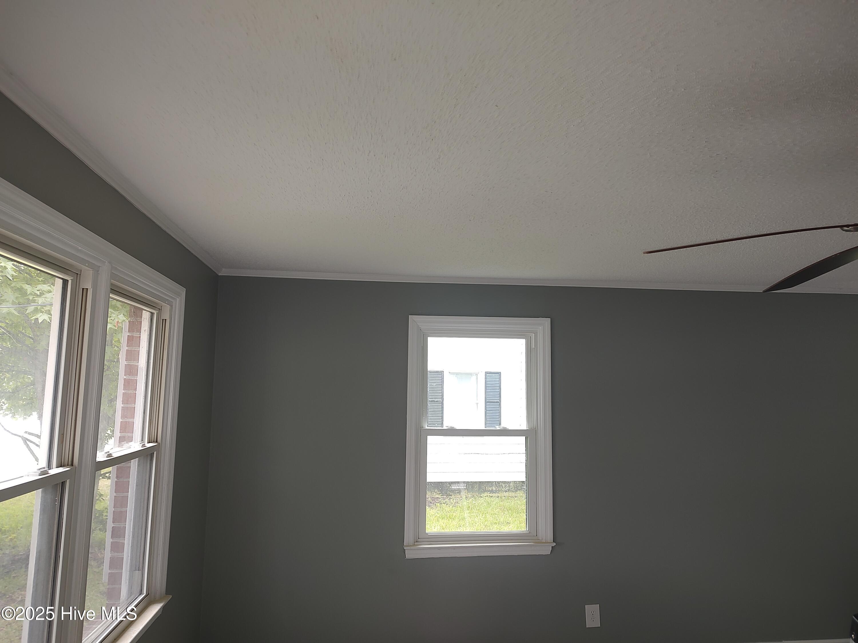 1201 Simmons Street Property Photo 6