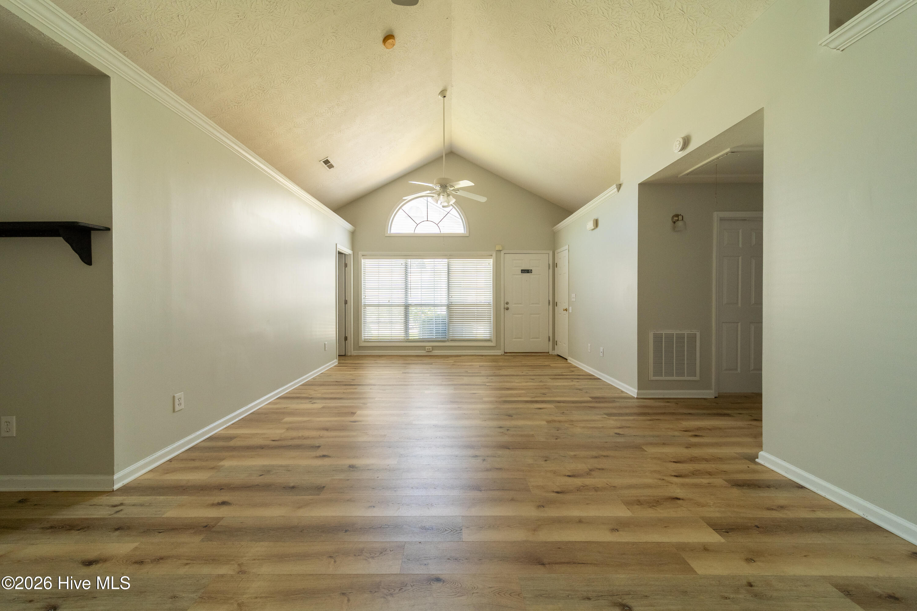 4311 Jasmine Cove Way Property Photo 7
