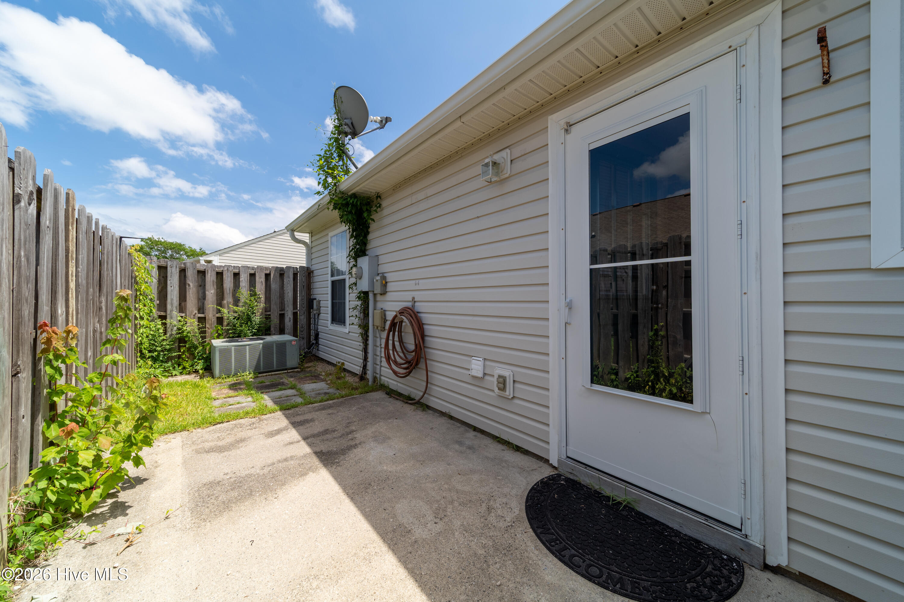 4311 Jasmine Cove Way Property Photo 24