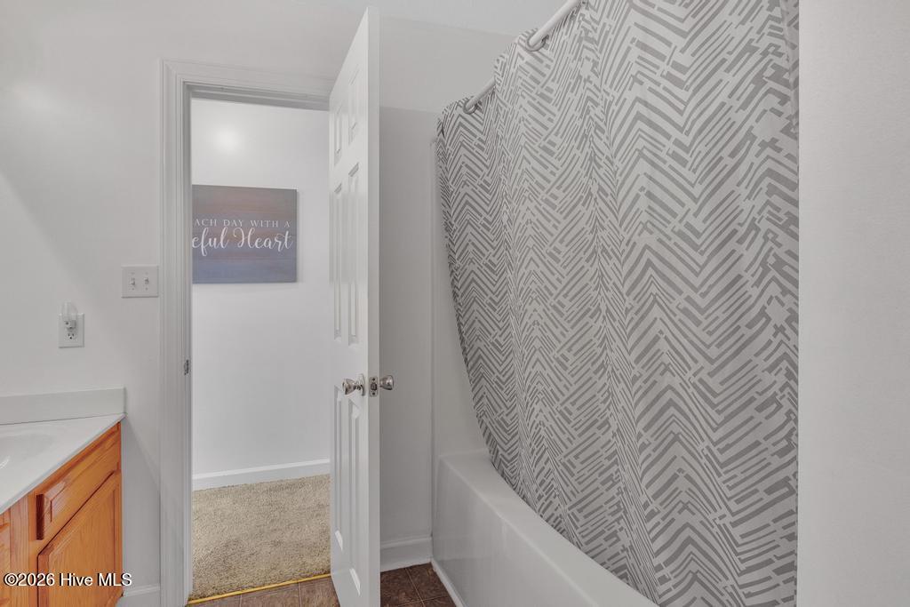 208 Bridgewood Drive Property Photo 16