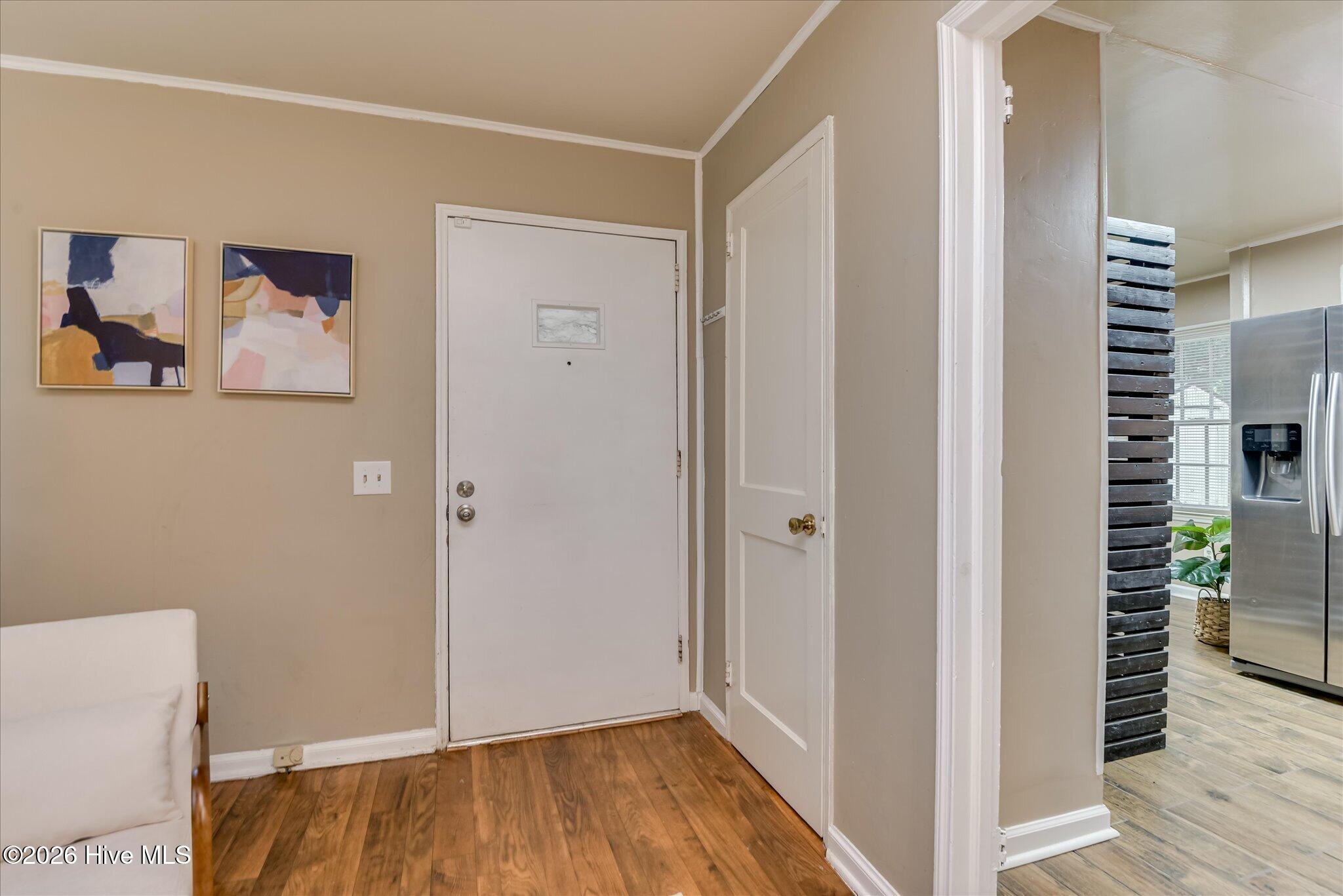 531 Carr Street Property Photo 6