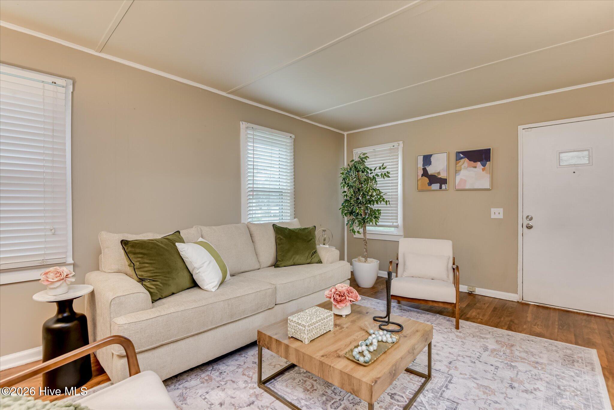 531 Carr Street Property Photo 8