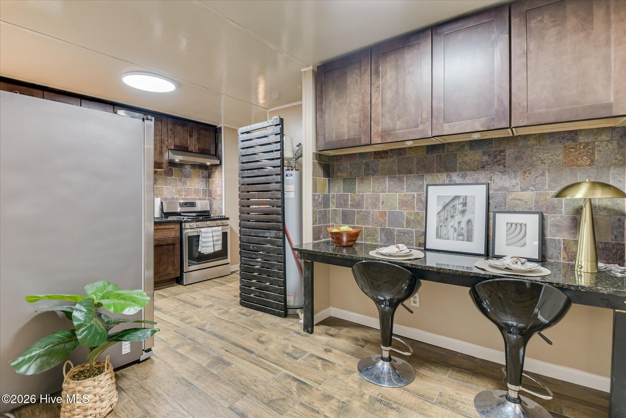 531 Carr Street Property Photo 16