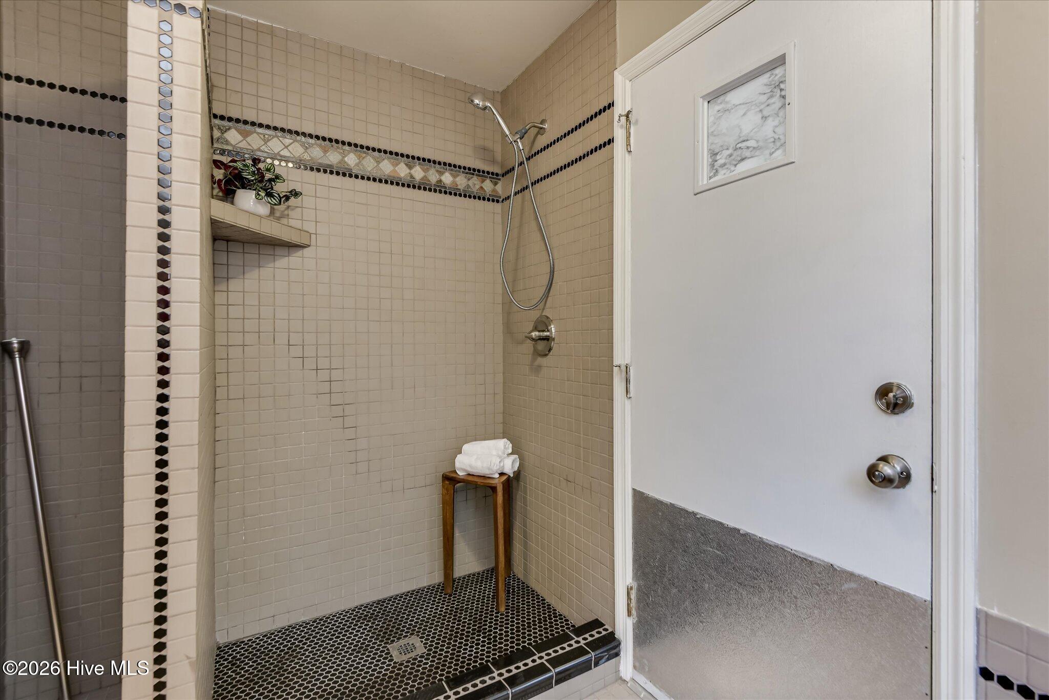 531 Carr Street Property Photo 27