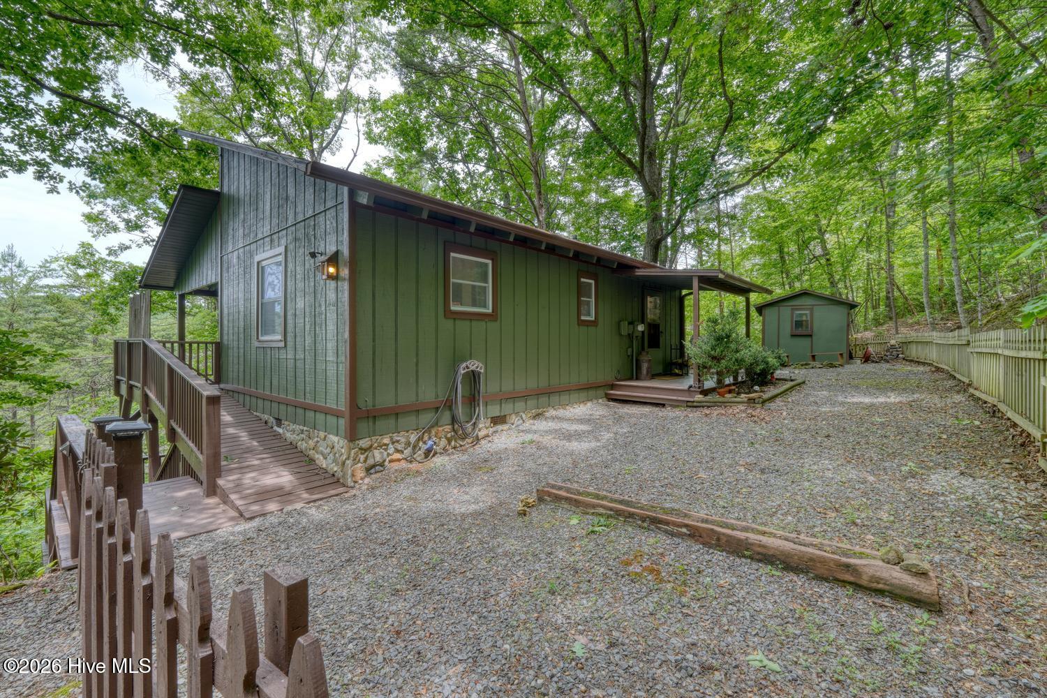 664 High Ridge Road Property Photo 3
