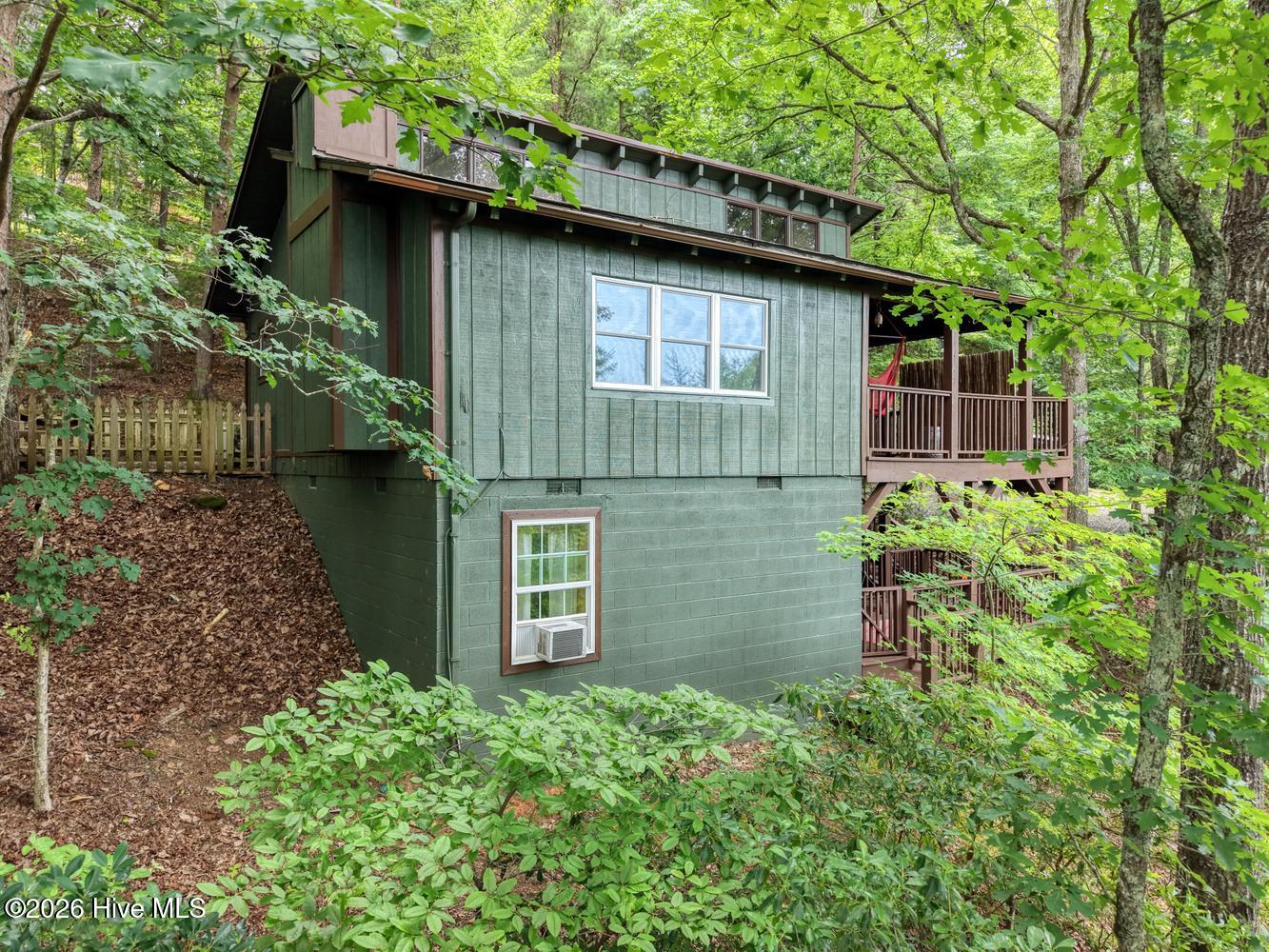 664 High Ridge Road Property Photo 9