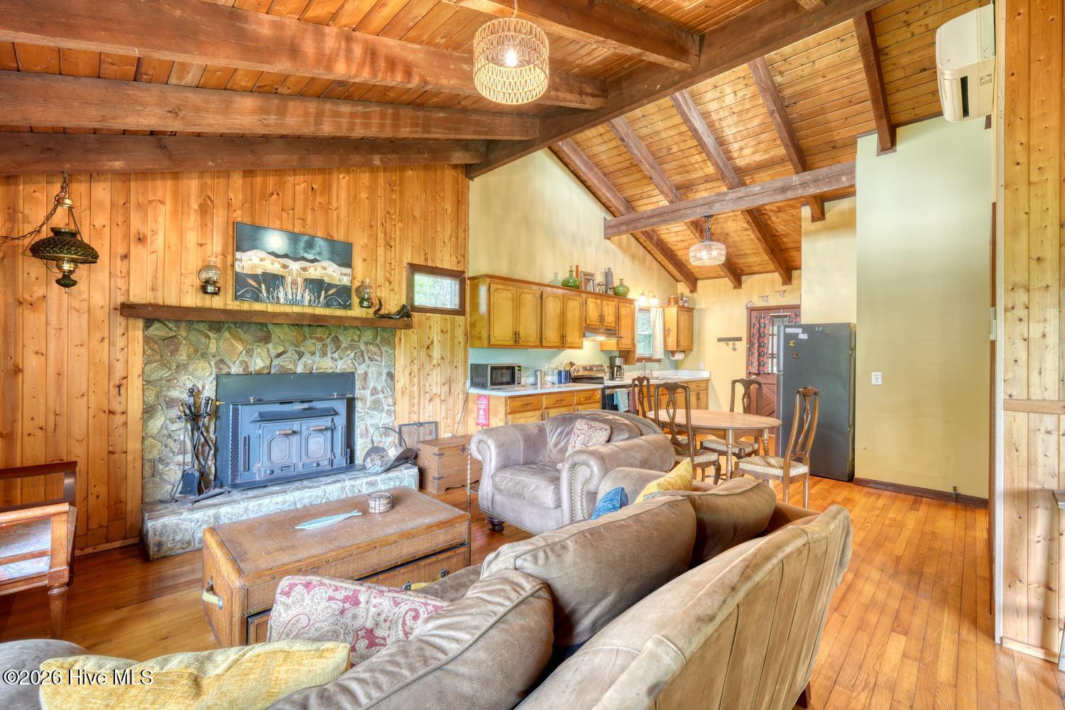 664 High Ridge Road Property Photo 11