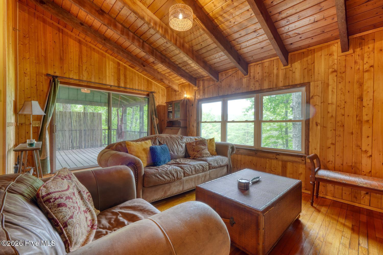 664 High Ridge Road Property Photo 13